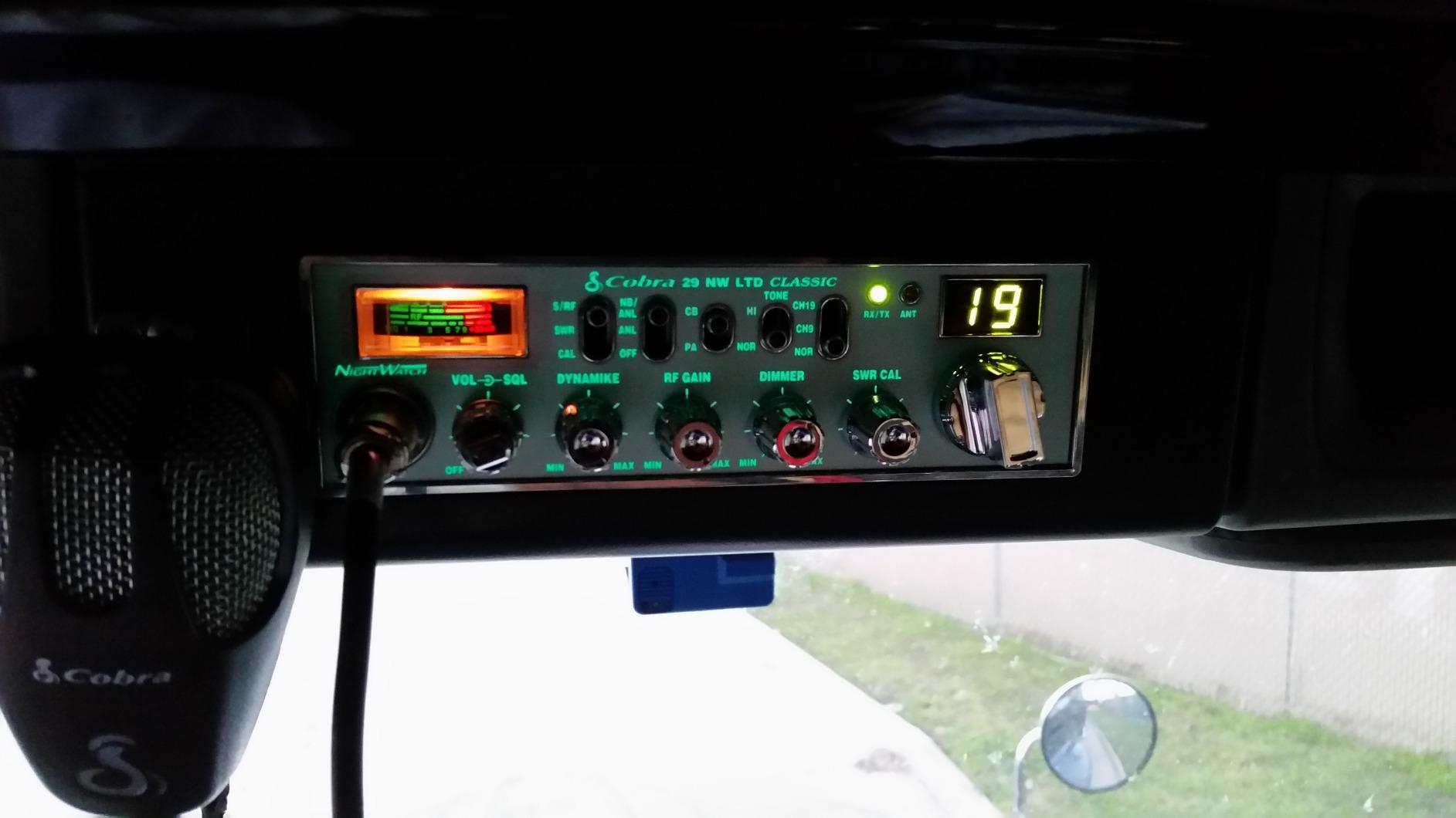 Cobra 29NW Classic Professional CB Radio - Emergency Radio, Travel Essentials, Instant Channel 9/19, Full 40 Channels, SWR Calibration and Nightwatch Illumination Display customer photo 2