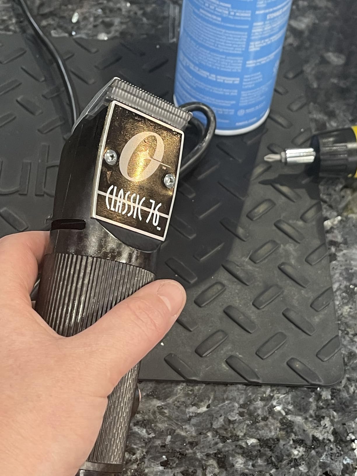 Oster Professional Hair Clippers, Classic 76 for Barbers and Hair Cutting with Detachable Blade, Burgundy customer photo 1