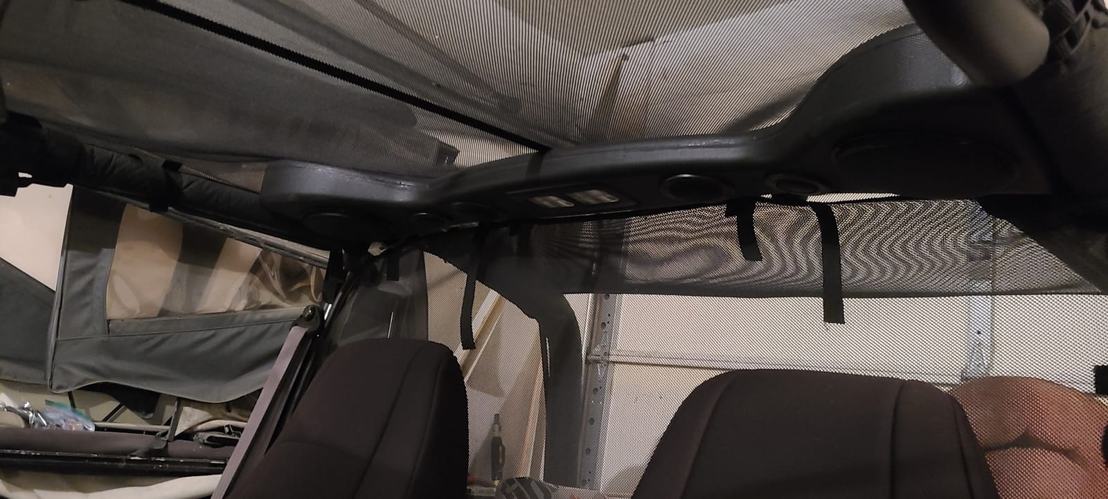 Vertically Driven 792501 6 Speaker Sound Bar Wrangler 87-02,Black customer photo 1