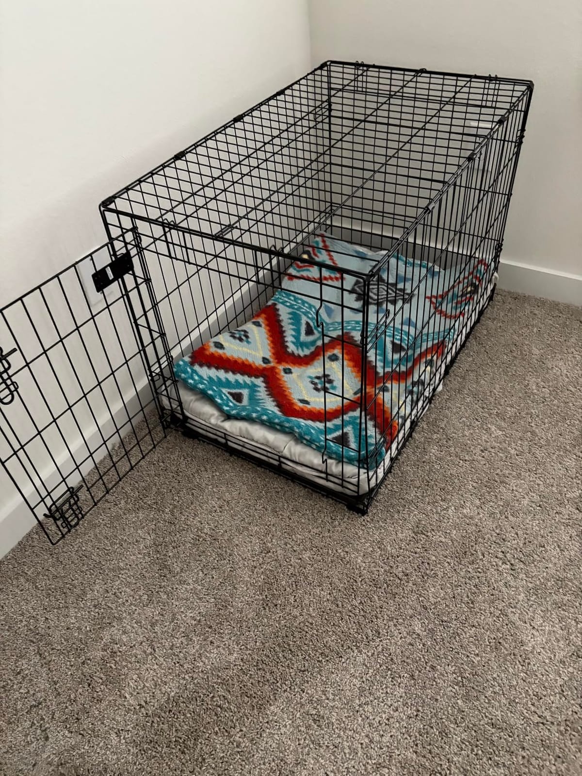 Midwest 48-Inch Single Door iCrate, for Extra-Large Breeds, 90-110 lbs customer photo 1