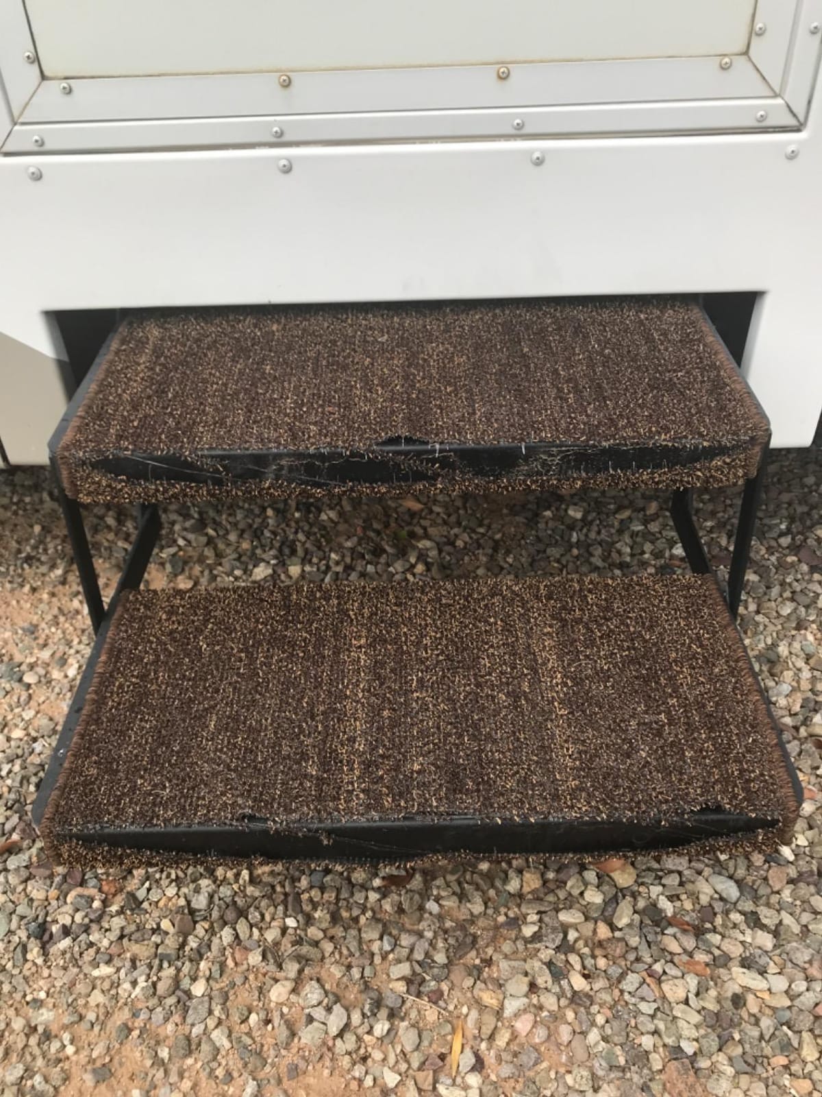 Prest-O-Fit 2-0051 Jumbo Wraparound + Plus RV Step Rug Brown 23 In. Wide customer photo 2