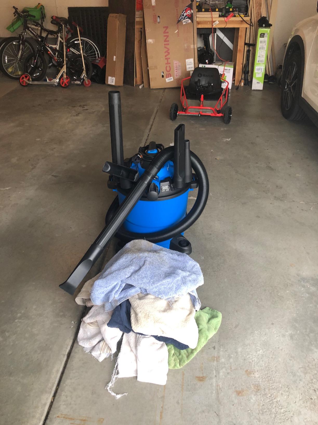 Vacmaster Blue Line 12-Gallon* 5 Peak HP† Wet/Dry Vacuum with Detachable Blower VBV1210 customer photo 1