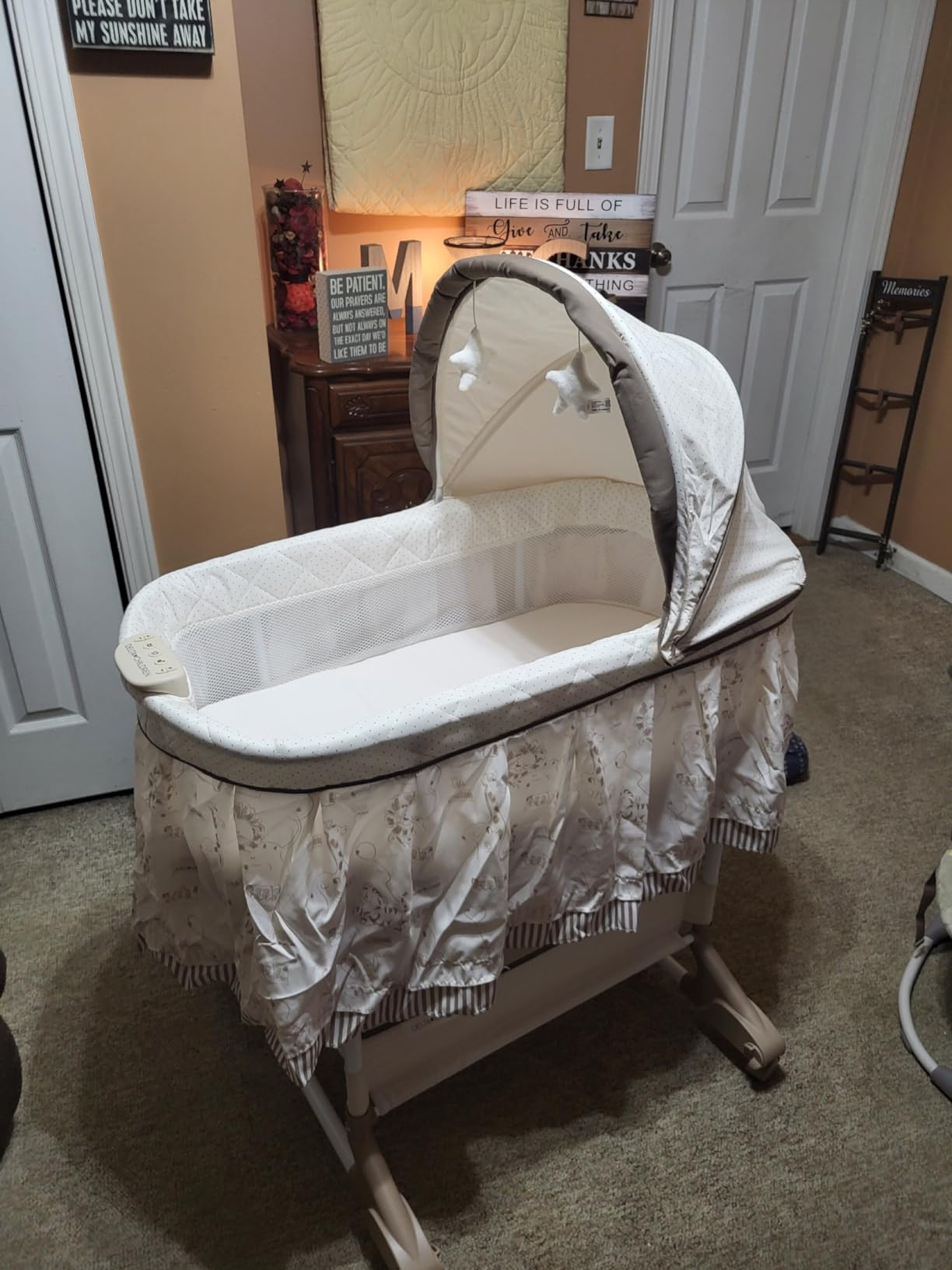 Delta Children Portable Rocking Bassinet for Newborns Bedside Sleeper Crib with Gentle Vibrations, Nightlight, Soothing Music, Adjustable Canopy, Plush Toys, Storage Basket, Baby Essentials customer photo 1