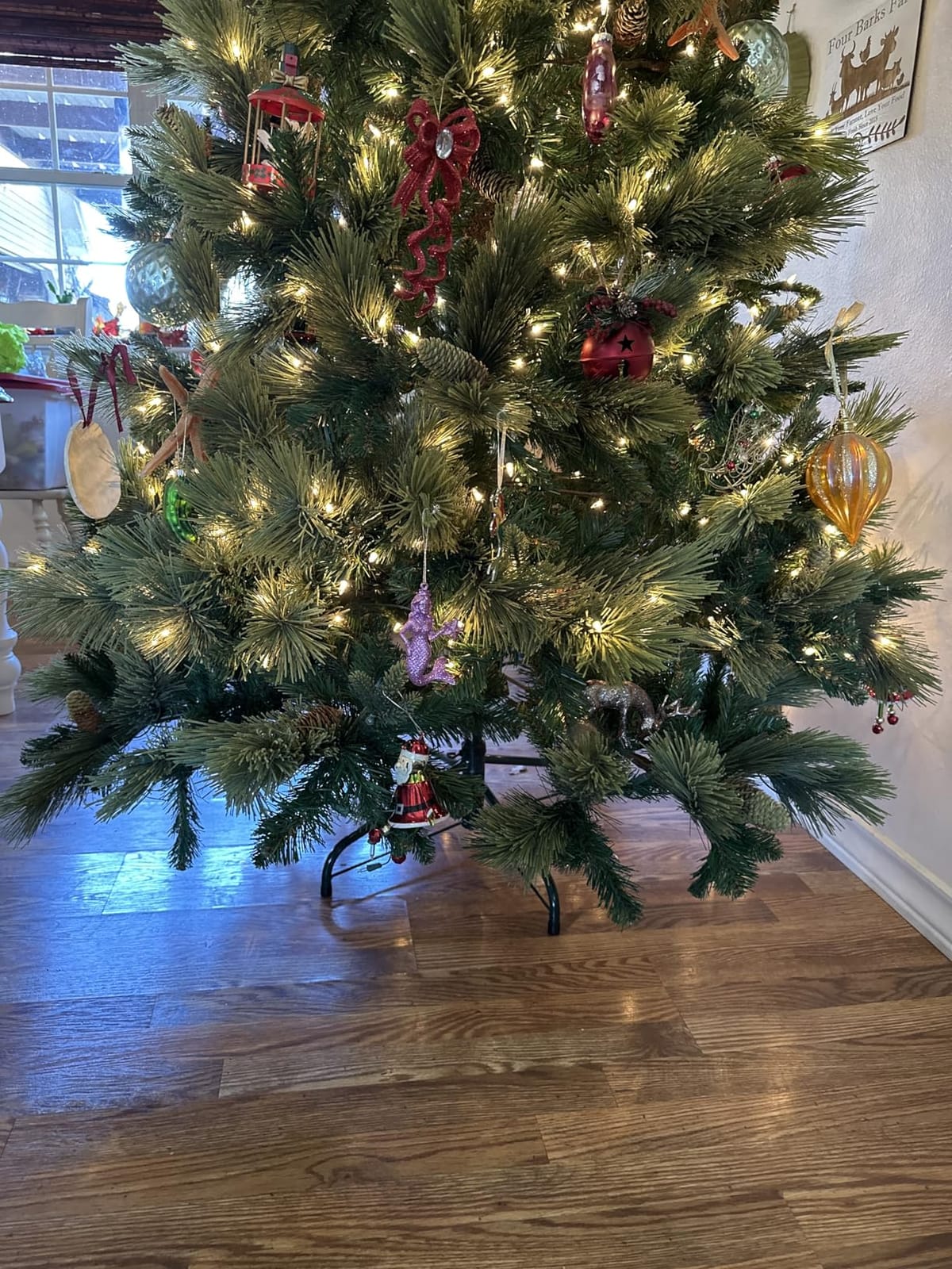National Tree Company 7.5ft Pre-Lit Carolina Pine Artificial Christmas Tree customer photo 2