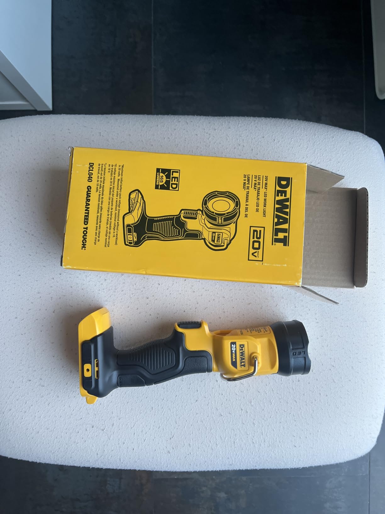 DEWALT 20V MAX* LED Work Light/Flashlight (DCL040) customer photo 1