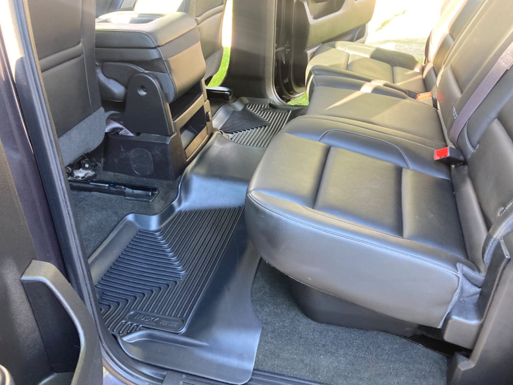 Husky Liners Weatherbeater Floor Mats | Fits 2014 - 2018 Chevrolet Silverado & GMC Sierra 1500 Crew Cab; 15-19 Silverado/Sierra 2500/3500 Crew Cab (Footwell Cvg) | Front & 2nd Row, 3-pc Black - 98231 customer photo 2