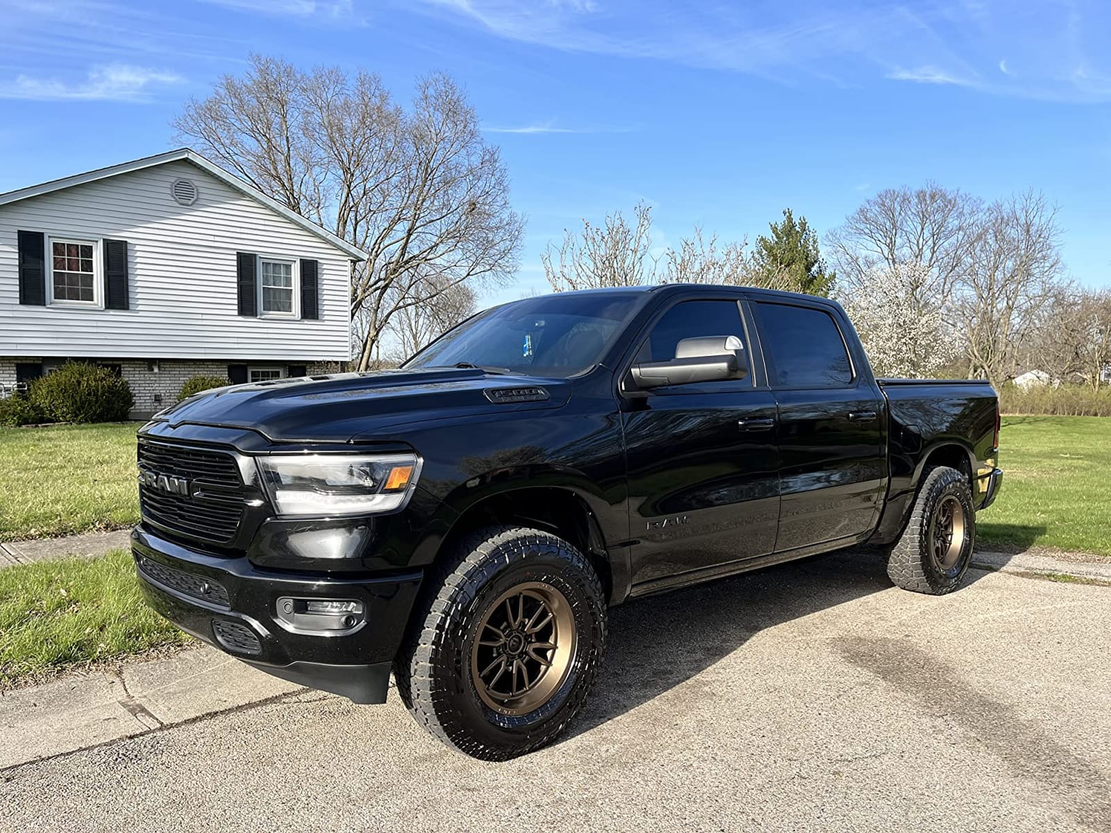 MotoFabLifts DR-2.5-2.5 in Front Leveling Lift Kit Compatible with Dodge Ram 1500 Pickup 4WD customer photo 1