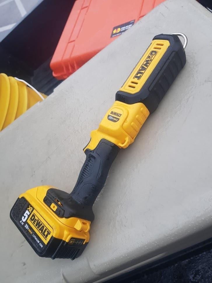DEWALT 20V MAX LED Work Light, Rechargeable Flashlight, Pivoting Head, Bare Tool Only (DCL050) customer photo 1