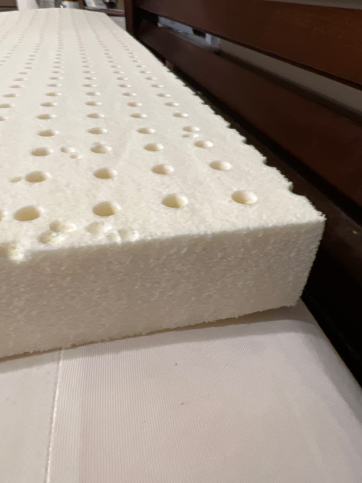 Pure Green Natural Latex Mattress Topper - Firm - 2 Inch - Queen Size (GOLS Certified Organic) customer photo 1
