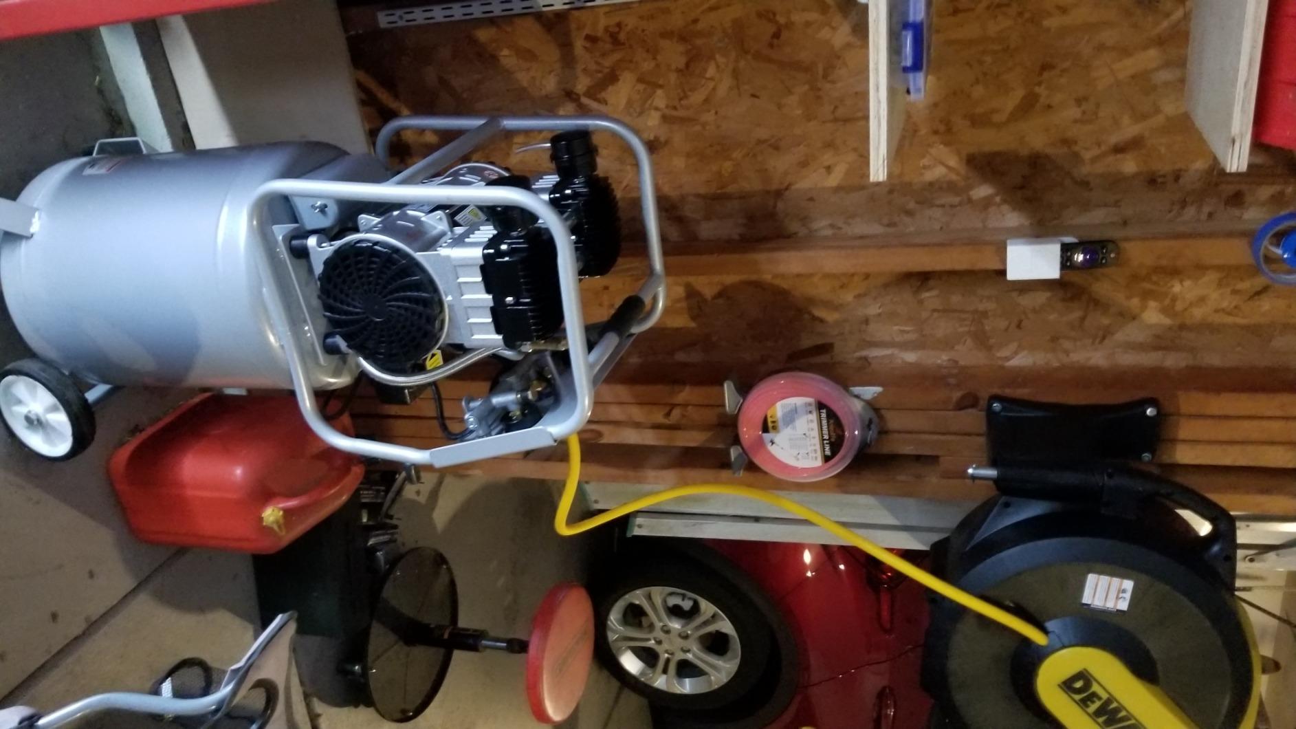 California Air Tools 10020C 2.0 HP Ultra Quiet and Oil-Free Air Compressor, 10 Gallon Steel Tank with Wheels, 70 dBA Noise Level customer photo 2