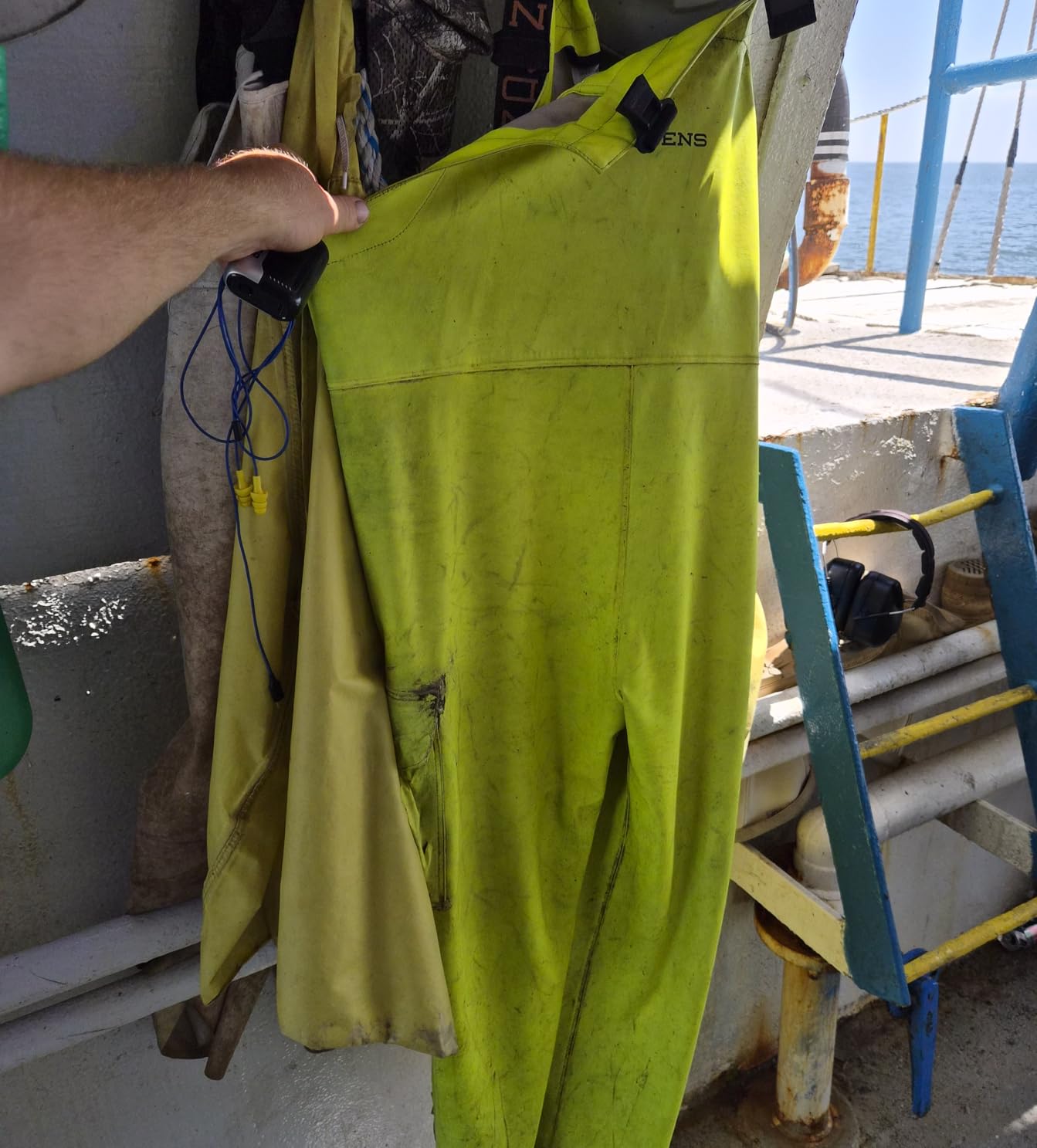 Grundéns Men's Neptune Bib - Fishing Pants customer photo 1
