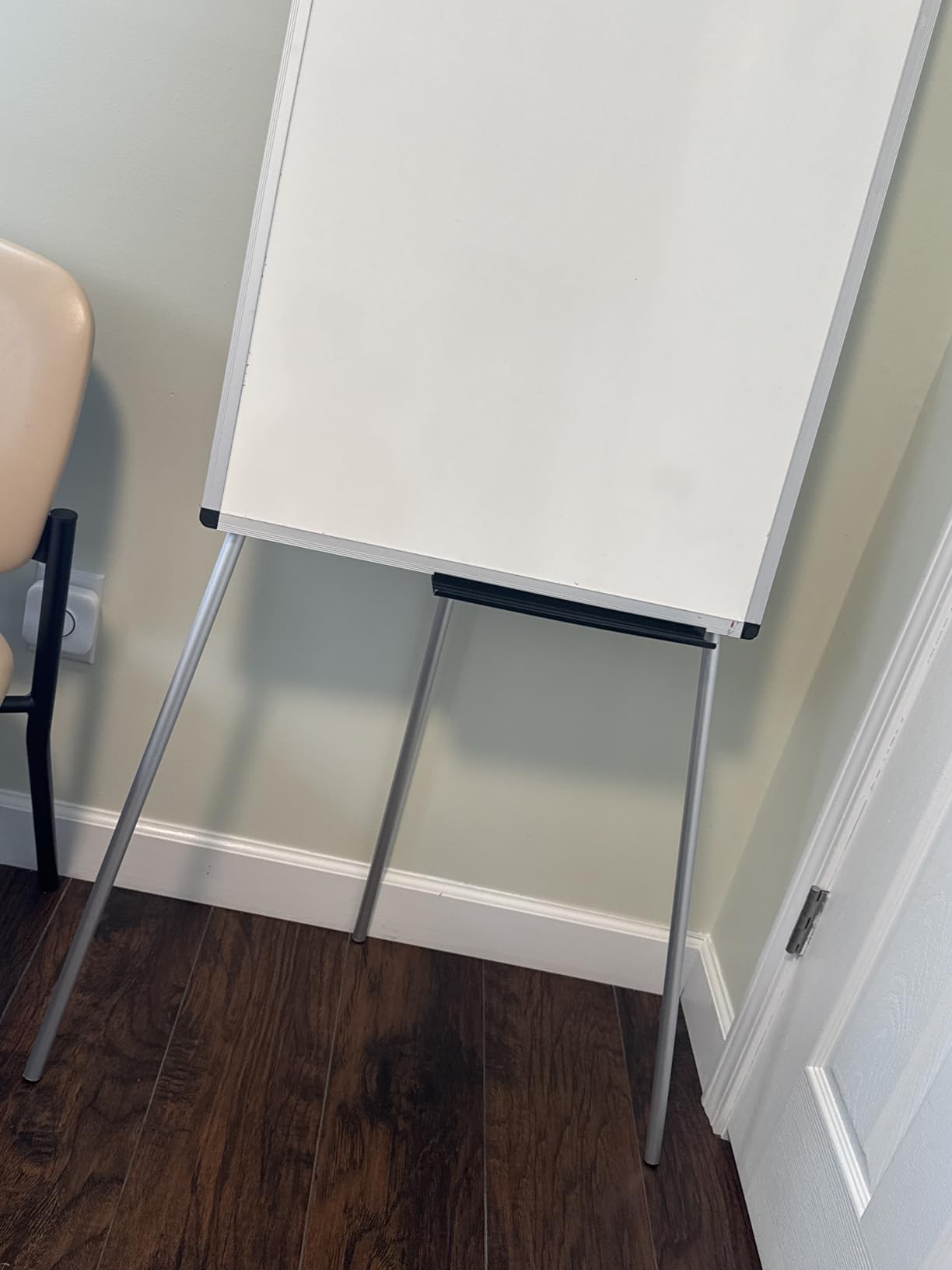 VIZ-PRO Whiteboard Easel, 36 x 24 Inches, Portable Tripod Dry Erase Board customer photo 1