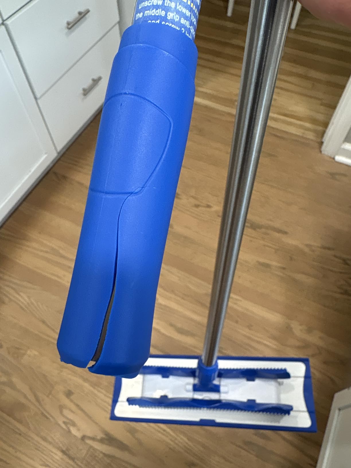 MR.SIGA Professional Microfiber Mop for Hardwood, Laminate Floor Cleaning customer photo 2