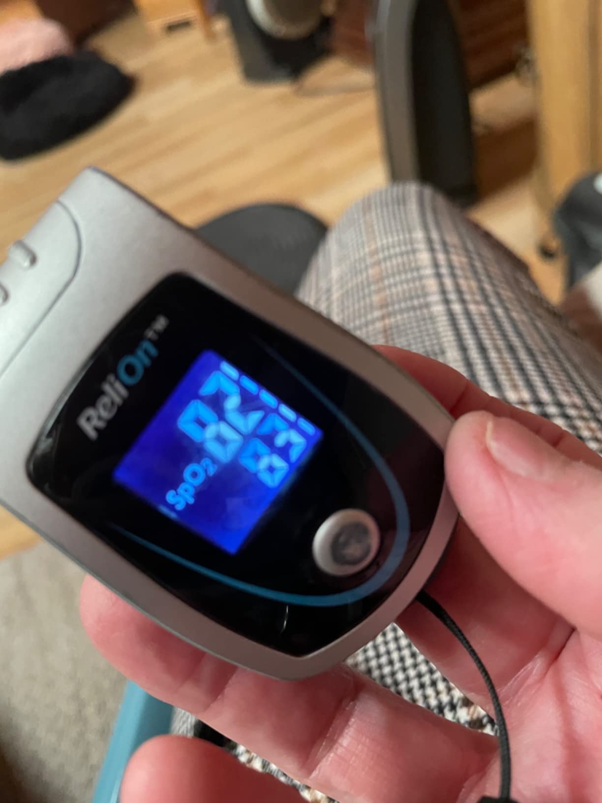 CHOICEMMed Finger Pulse Oximeter, Blood Oxygen Saturation Monitor, Fingertip O2 Sensor with LED Display, Pulse Rate Reader, Portable SpO2 Monitor with Batteries, Carry Case & Lanyard, Blue customer photo 1