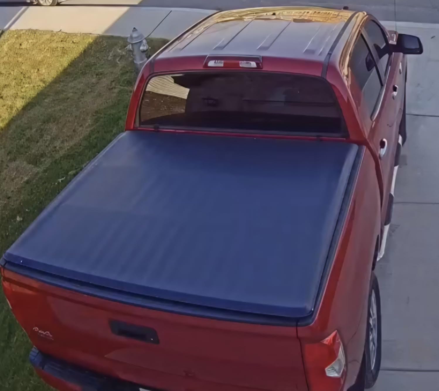 Tyger Auto T1 Soft Roll Up Truck Bed Tonneau Cover Compatible with 2014-2021 Toyota Tundra | Fleetside 5.5' Bed (66