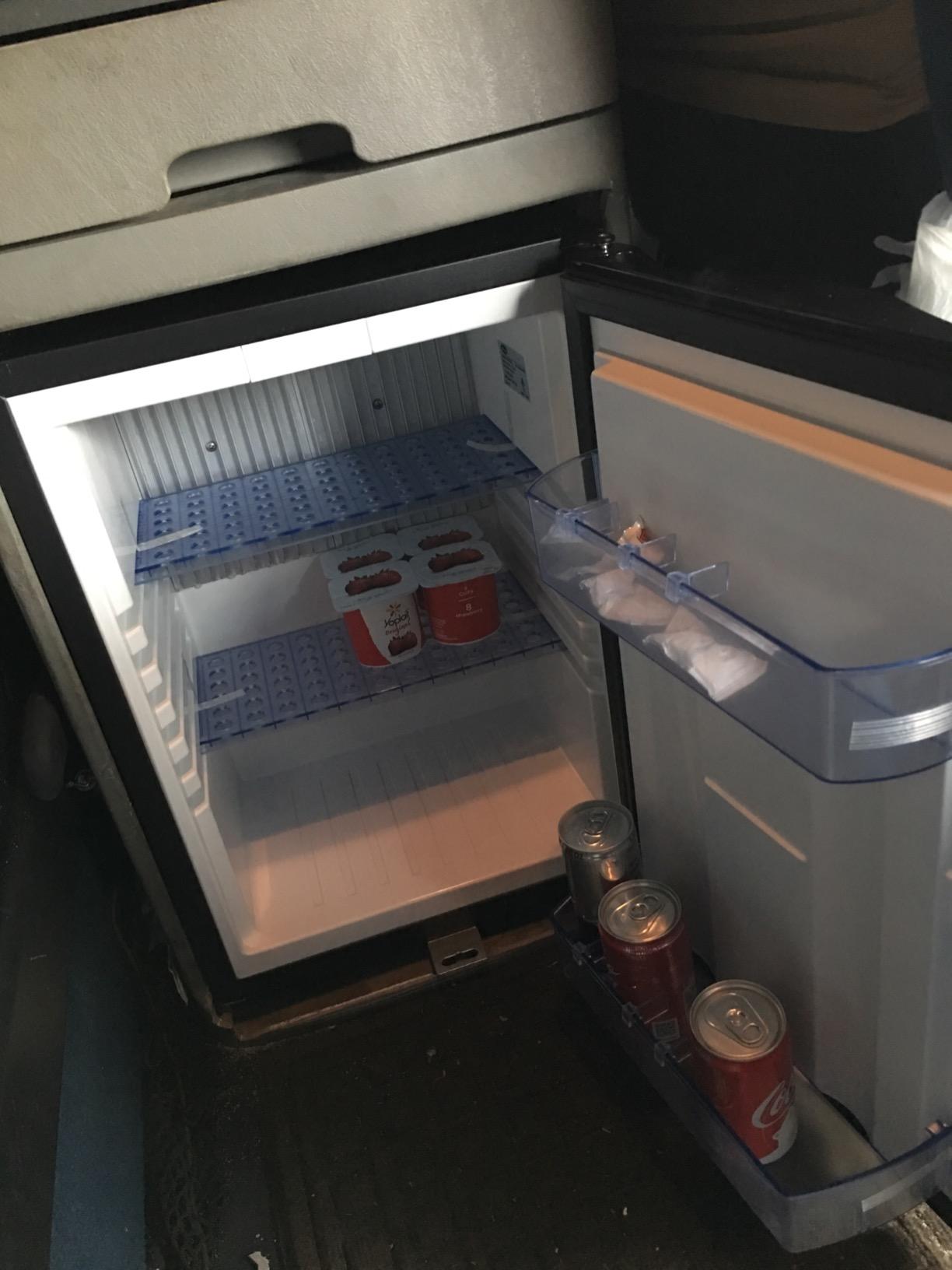Smad 12V RV Refrigerator, Mini Fridge with Lock And Key, DC 1.4 cu.ft, Quiet No Noise, Absorption Refrigerator 40L, Compact Truck Fridge 110V, Semi Truck, Black customer photo 2