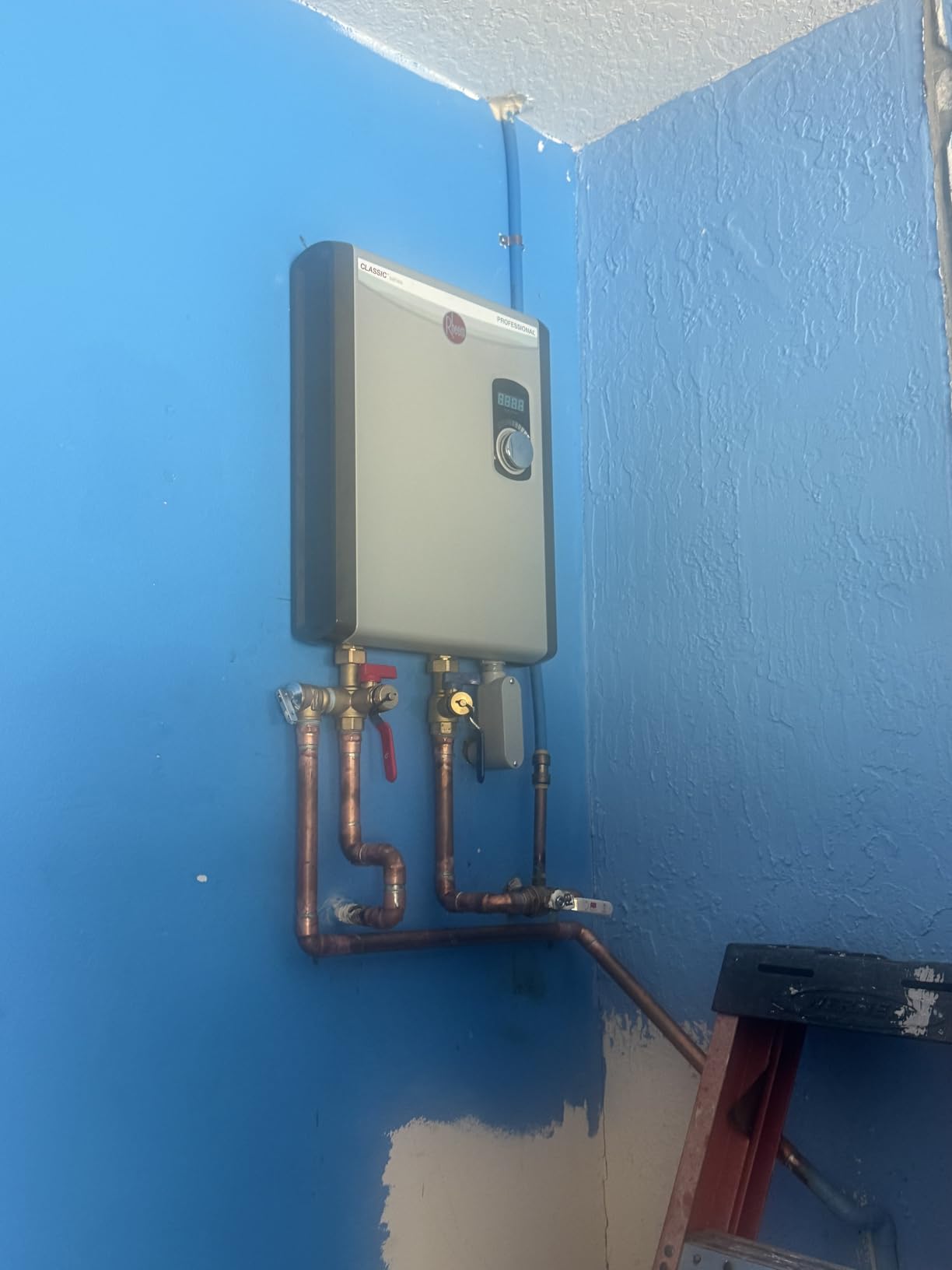 Rheem RTEX-08, 8kW Professional Classic 240V Tankless Electric Water Heater customer photo 1