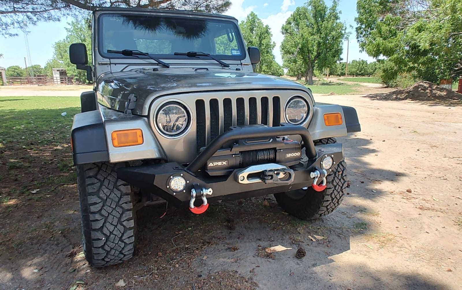 LEDKINGDOMUS Rock Crawler Front Bumper Compatible with 87-06 Jeep Wrangler YJ and TJ with Winch Plate, LED Lights Heavy Duty (Textured Black) customer photo 1