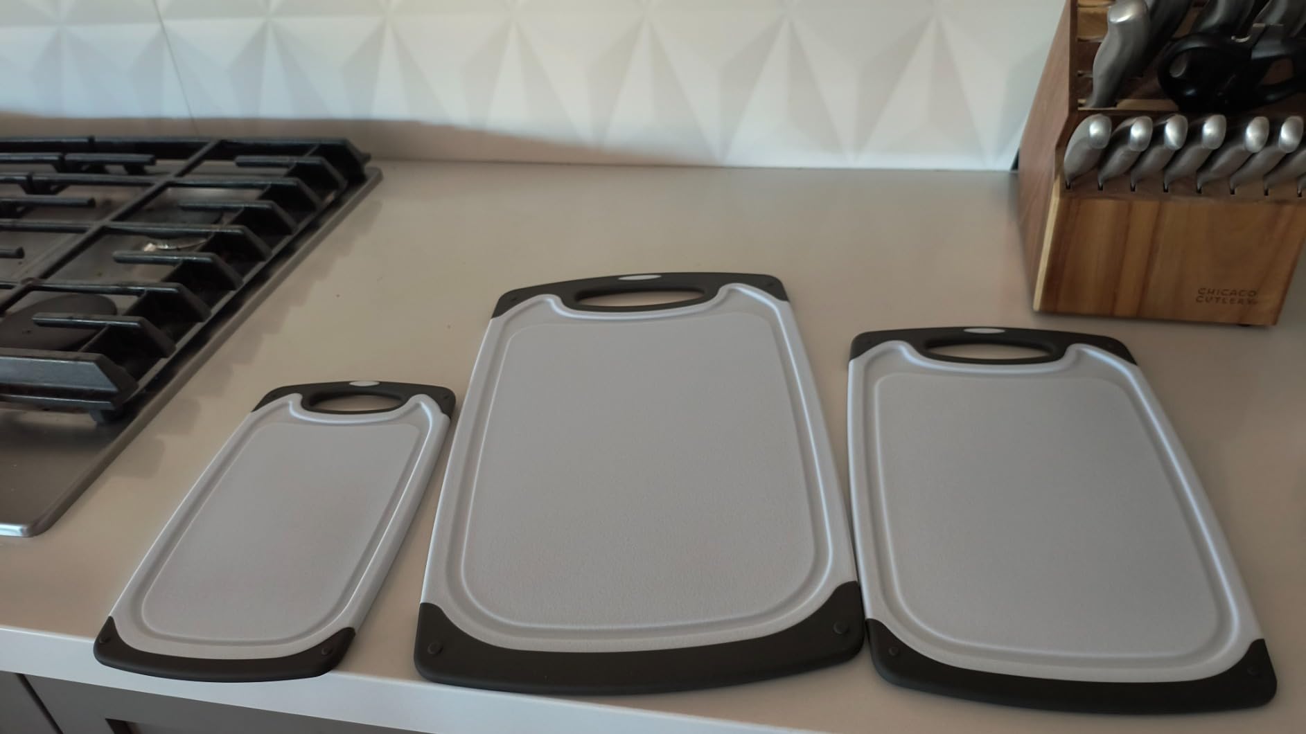 Cutting Boards for Kitchen - BPA-Free Chopping Board - Different Sizes & Non Slip Handles - Reversible, Large Cutting Board Set - Unique Gifts for Cooks Who Have Everything - 3-Pack Gray customer photo 1