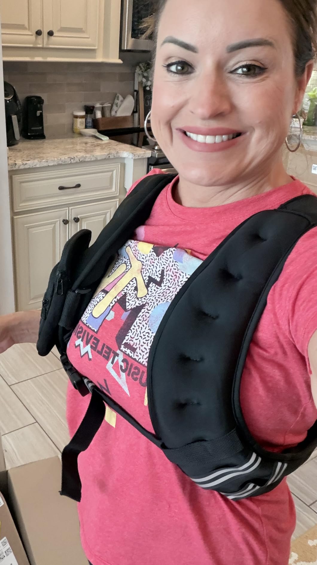ZELUS Weighted Vest, 6lb/8lb/12lb/16lb/20lb/25lb/30lb Weight Vest with Reflective Stripe for Workout, Strength Training, Running, Fitness, Muscle Building, Weight Loss, Weightlifting customer photo 2