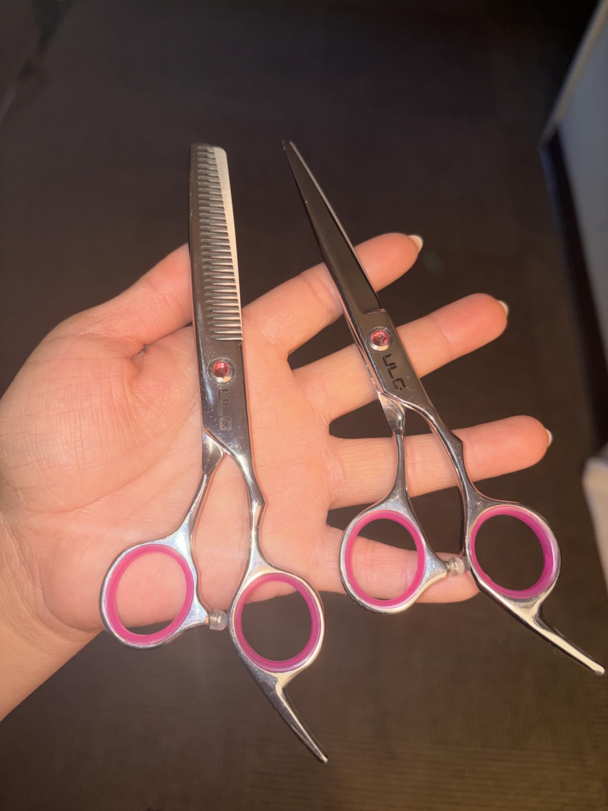 Hair Cutting Scissors Thinning Shears Kit ULG Professional Barber Hairdressing Texturizing Salon Razor Edge Scissor Japanese Stainless Steel 6.5 inch customer photo 2