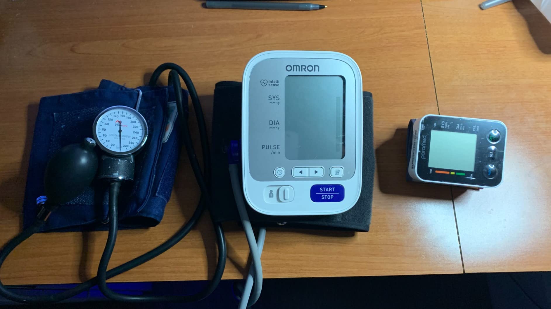 PARAMED Automatic Wrist Blood Pressure Monitor: Blood-Pressure Kit of Bp Cuff + 2AAA and Carrying case - Irregular Heartbeat Detector & 90 Readings Memory Function & Large Display customer photo 1