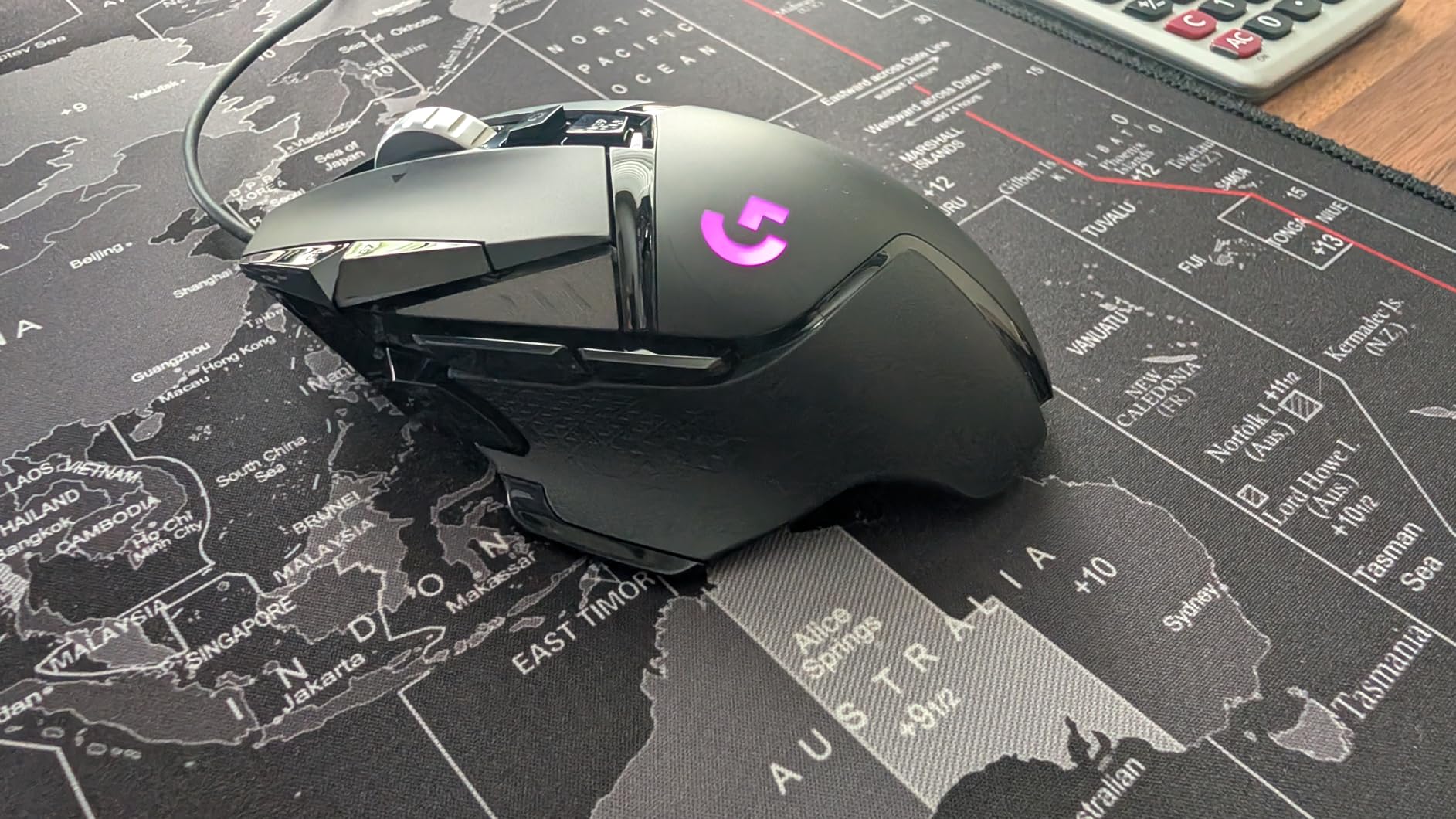 Logitech G502 Hero Wired Gaming Mouse - Black customer photo 2