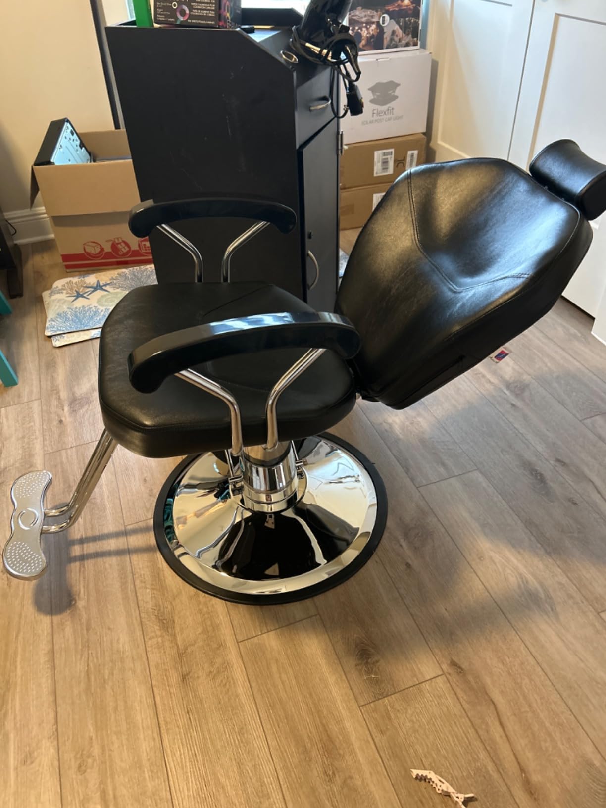 Artist hand Professional Barber Chair, Hydraulic Reclining Salon Chair customer photo 2