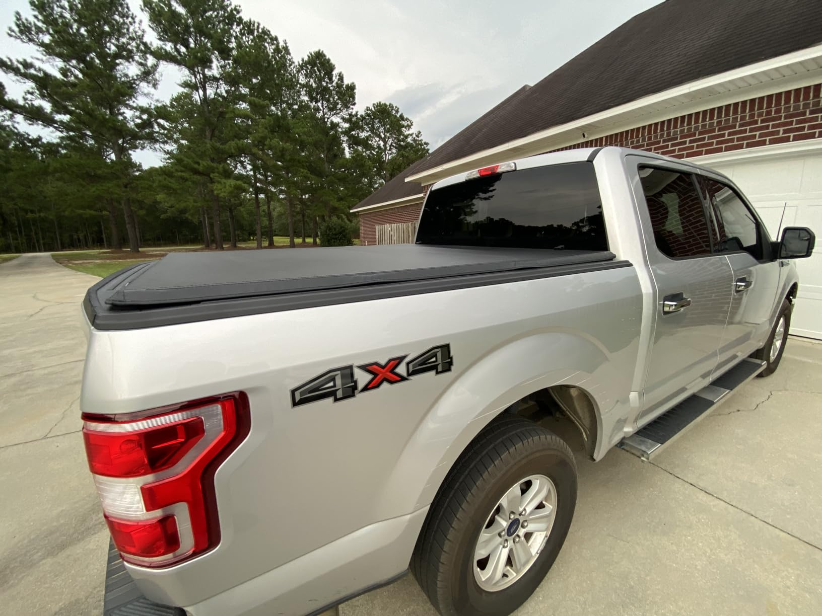 OEDRO Soft Tri-Fold Tonneau Cover Fit for 2015-2026 Ford F-150 F150 5.6ft customer photo 2