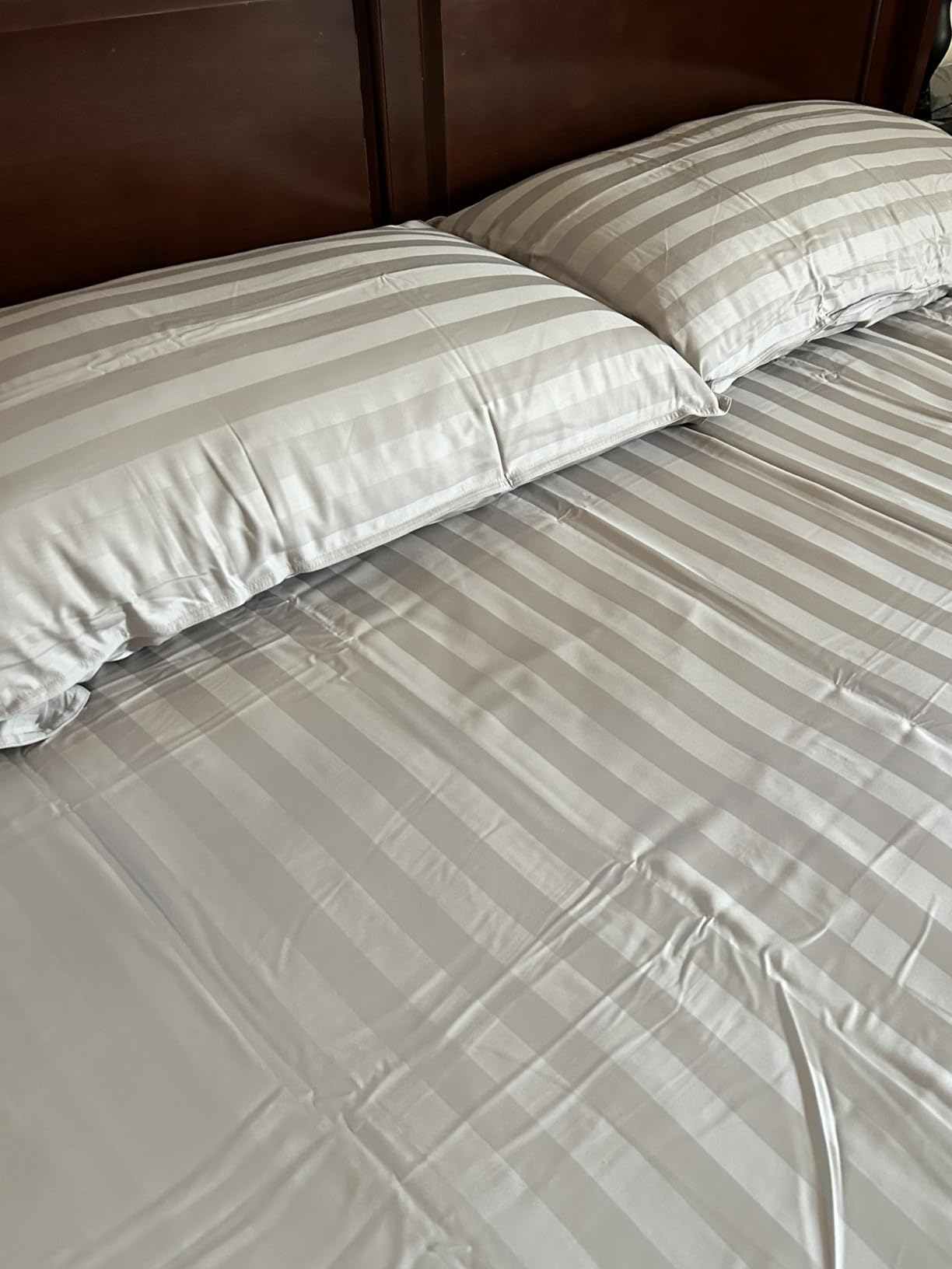 King Sheets by Pure Bamboo, Genuine 100% Organic Viscose Derived from Bamboo Bed Sheet Set, Soft & Cooling, Double Stitching, 2 Year Quality Promise (King, White) customer photo 1