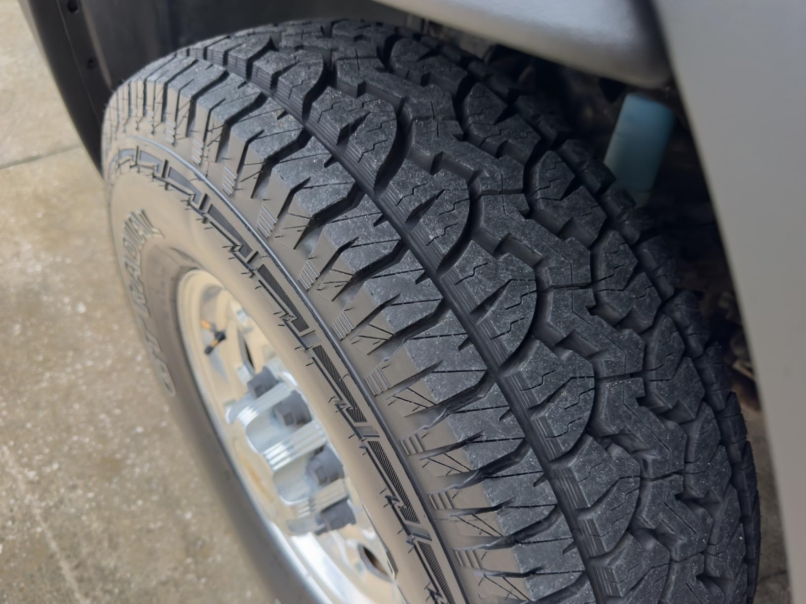 GT Radial Adventuro AT3 P235/75R15 105S OWL,One Size customer photo 1