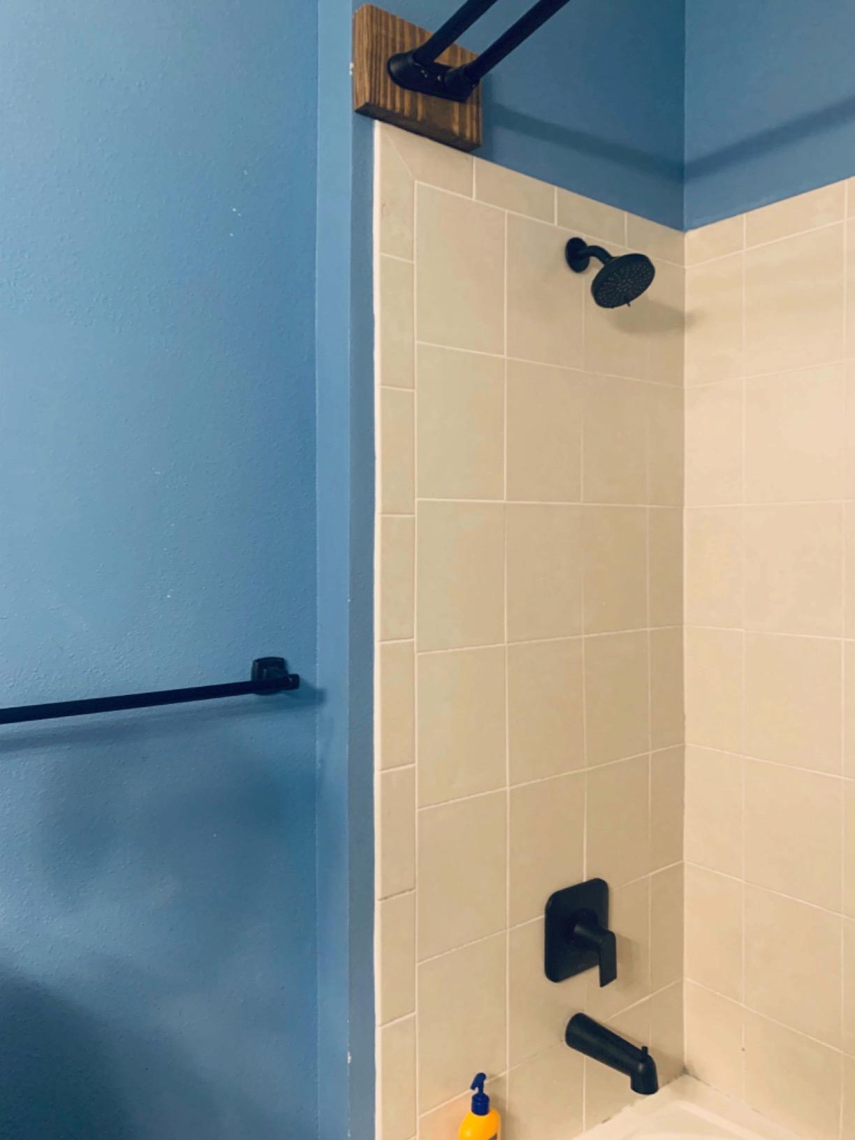 Moen Genta LX Matte Black Pressure Balancing Modern Shower Set with Showerhead Lever Handle, and Tub Spout, Posi-Temp Valve Required, T2473EPBL customer photo 1
