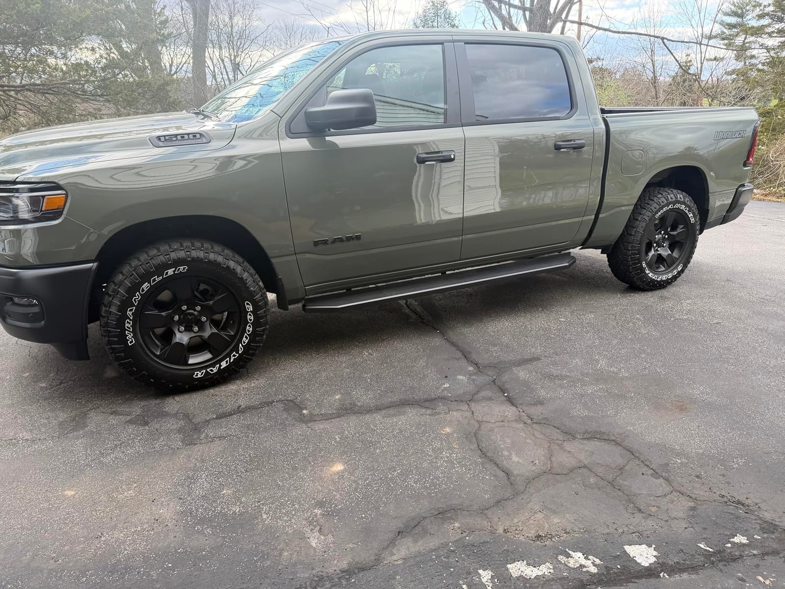 APS 6-inch (Black Stainless Steel Flat Style) Running Boards Nerf Bars Side Steps Step Rail Compatible with Ram 1500 2019-2026 Crew Cab (Will Not Fit 2018 Previous Generation Build in 19-24) customer photo 2