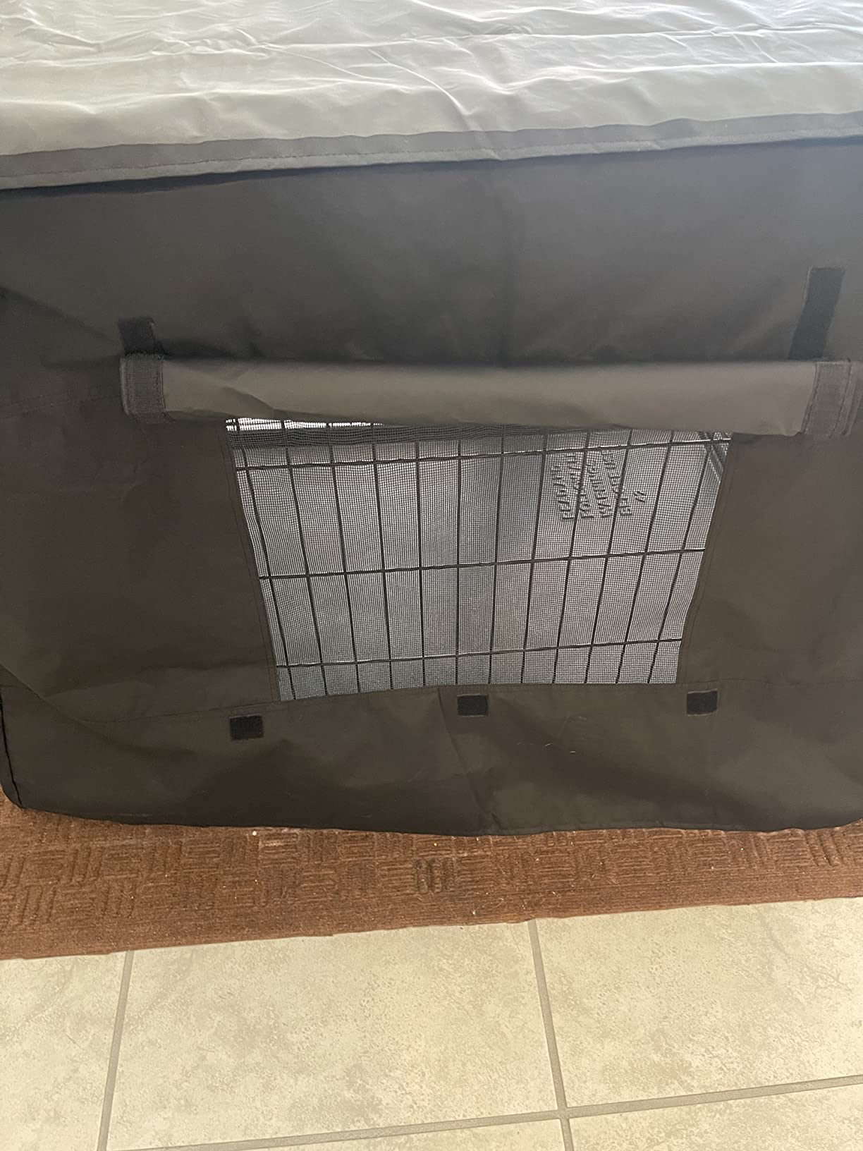 HONEST OUTFITTERS Dog Crate Cover 36 Inch Kennel for Medium Dog, Heavy Duty Oxford Fabric,with Double Door, Pockets and Mesh Window (37L x 24W x 25H,Black) customer photo 1
