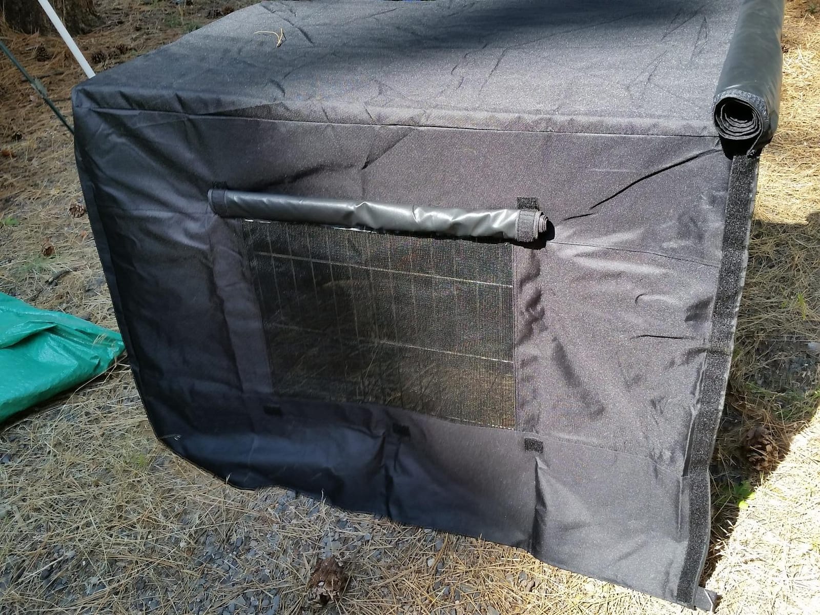 HONEST OUTFITTERS Dog Crate Cover 36 Inch Kennel for Medium Dog, Heavy Duty Oxford Fabric,with Double Door, Pockets and Mesh Window (37L x 24W x 25H,Black) customer photo 2