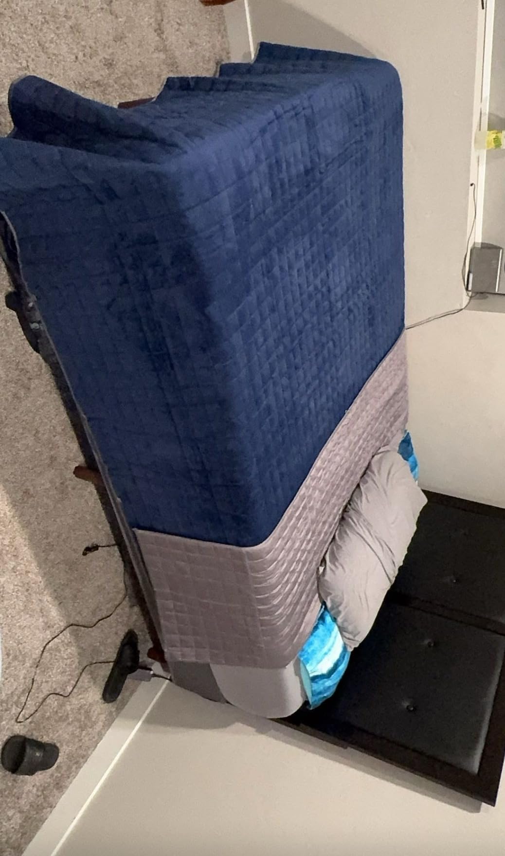 YnM Cooling Weighted Blanket — 100% Cooling Oeko-Tex Certified Material with Premium Glass Beads (Light Grey, 48''x72'' 20lbs), Suit for One Person(~190lb) Use on Twin/Full Bed customer photo 2