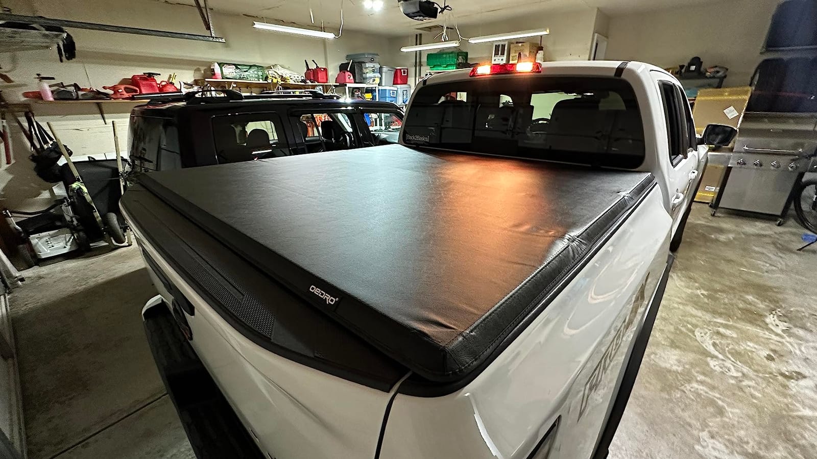 oEdRo Soft Tri-Fold Tonneau Cover Fit for 2005-2026 Nissan Frontier 5ft Bed customer photo 2
