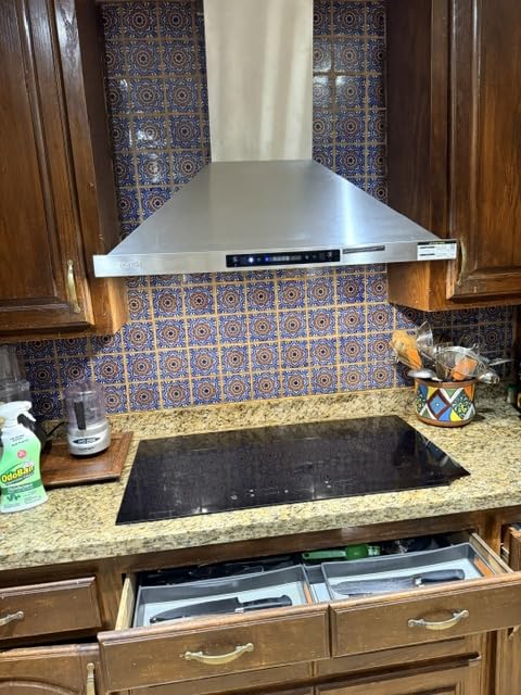 IKTCH 30-inch Wall Mount Range Hood 900 CFM Ducted/Ductless Convertible, Kitchen Chimney Vent Stainless Steel with Gesture Sensing & Touch Control Switch Panel, 2 Pcs Adjustable Lights(IKP02-30'') customer photo 1