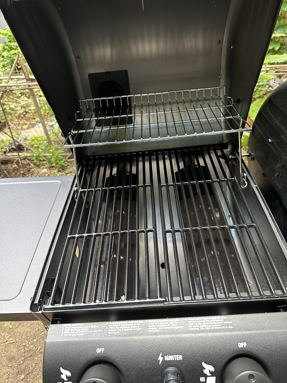 Char-Griller® Dual-Function 2-Burner 24,000 BTU Propane Gas and Charcoal Combination Grill and Smoker with 870 Cooking Square Inches in Black, Model E5030 customer photo 2