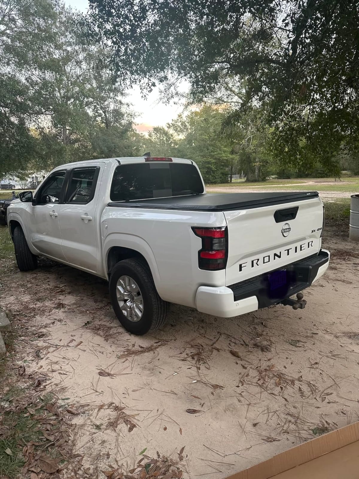 MOSTPLUS 5FT Tri Fold Soft Folding Truck Bed Tonneau Cover Compatible with Nissan Frontier 2005-2025 2026 Fleetside/Suzuki Equator 2009-2014 On Top 60Inch customer photo 1