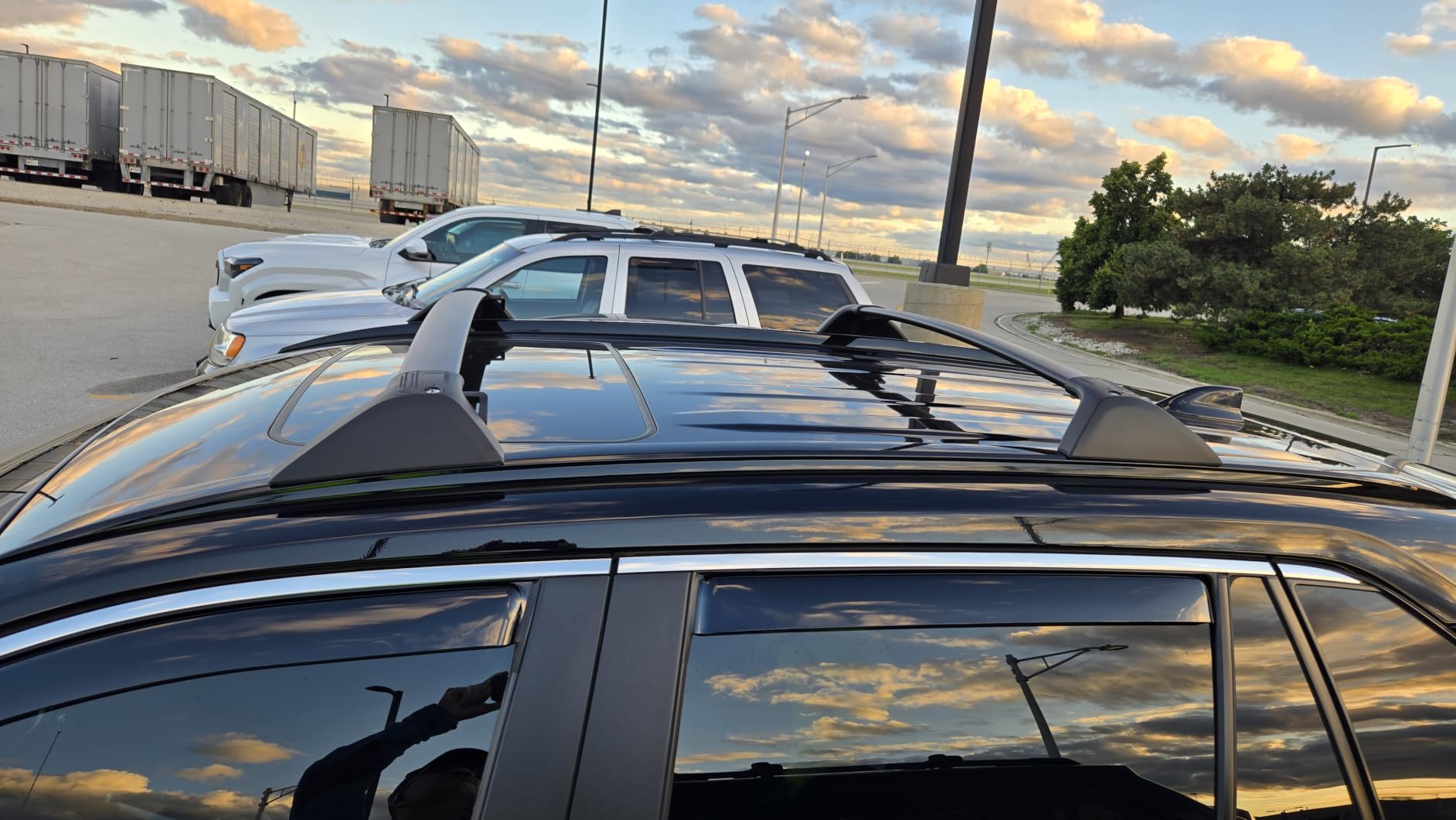 Autekcomma Lockable 260lbs Roof Rack Crossbar for Toyota RAV4 2019-2025 customer photo 1