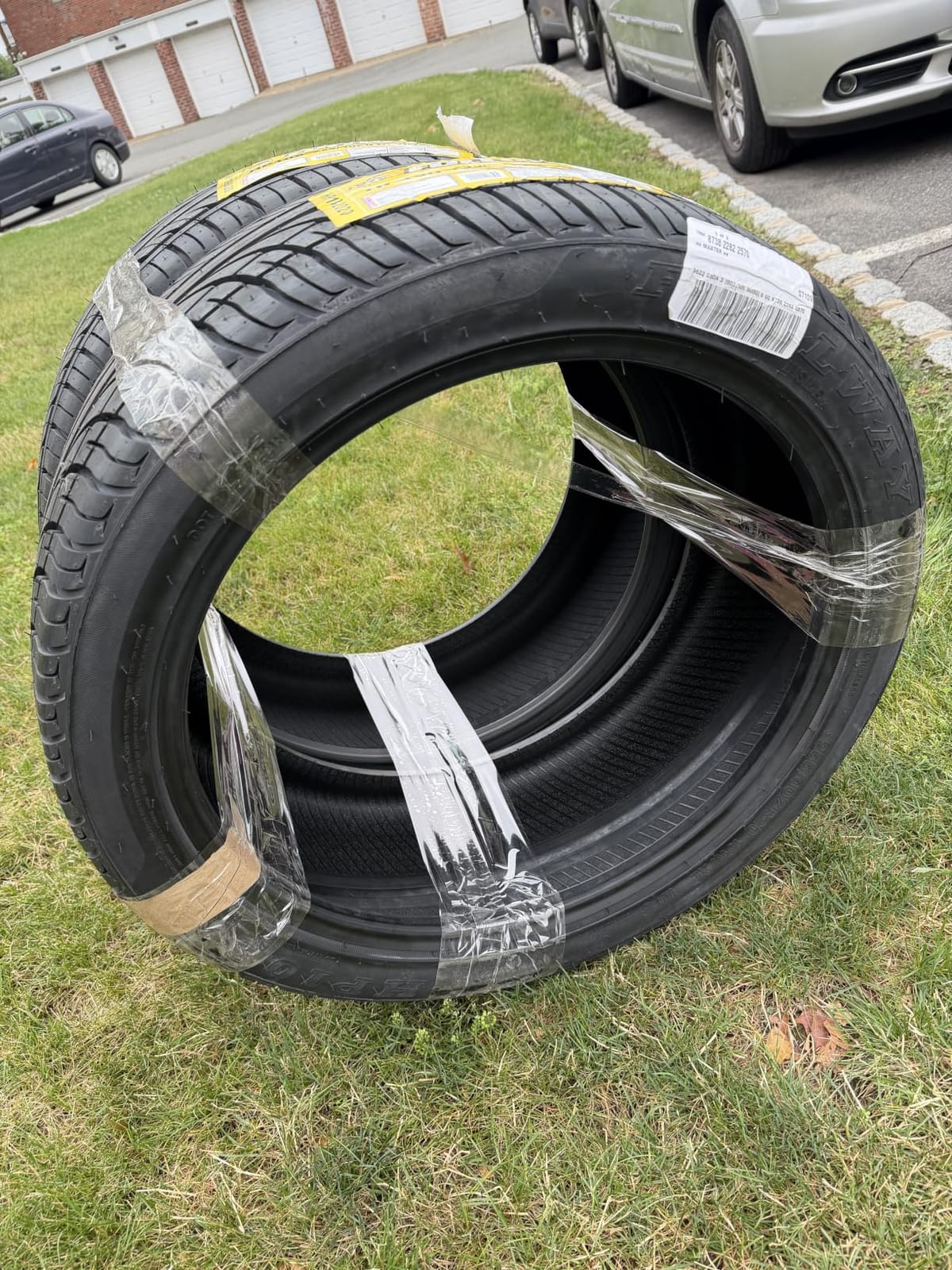 Fullway HP108 215/55ZR17 98W XL All Season High Performance Tire customer photo 1