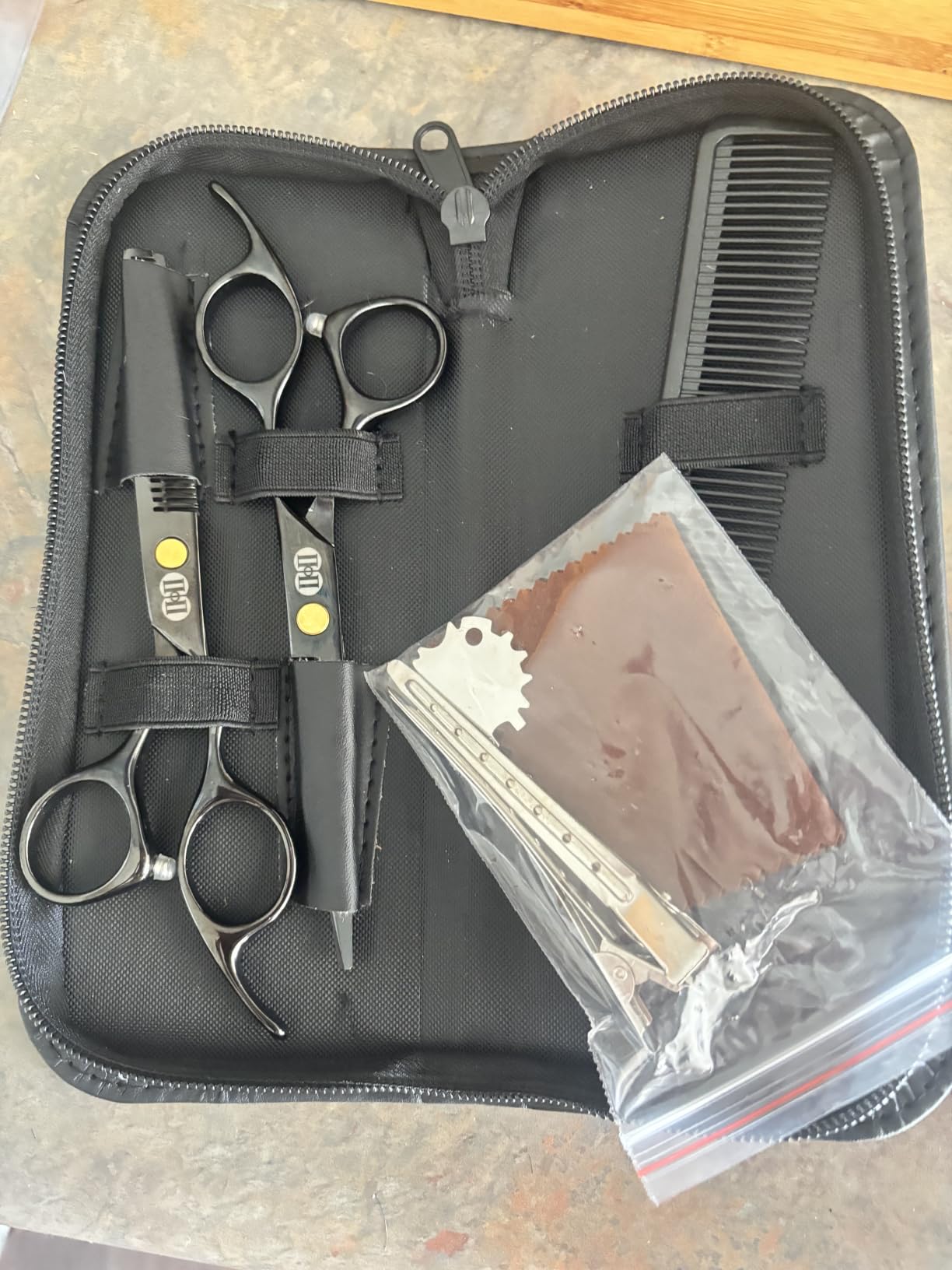 CIICII Hair Cutting Scissors Shears Kit, 6.7″ Barber Scissors Set (Silver) customer photo 2