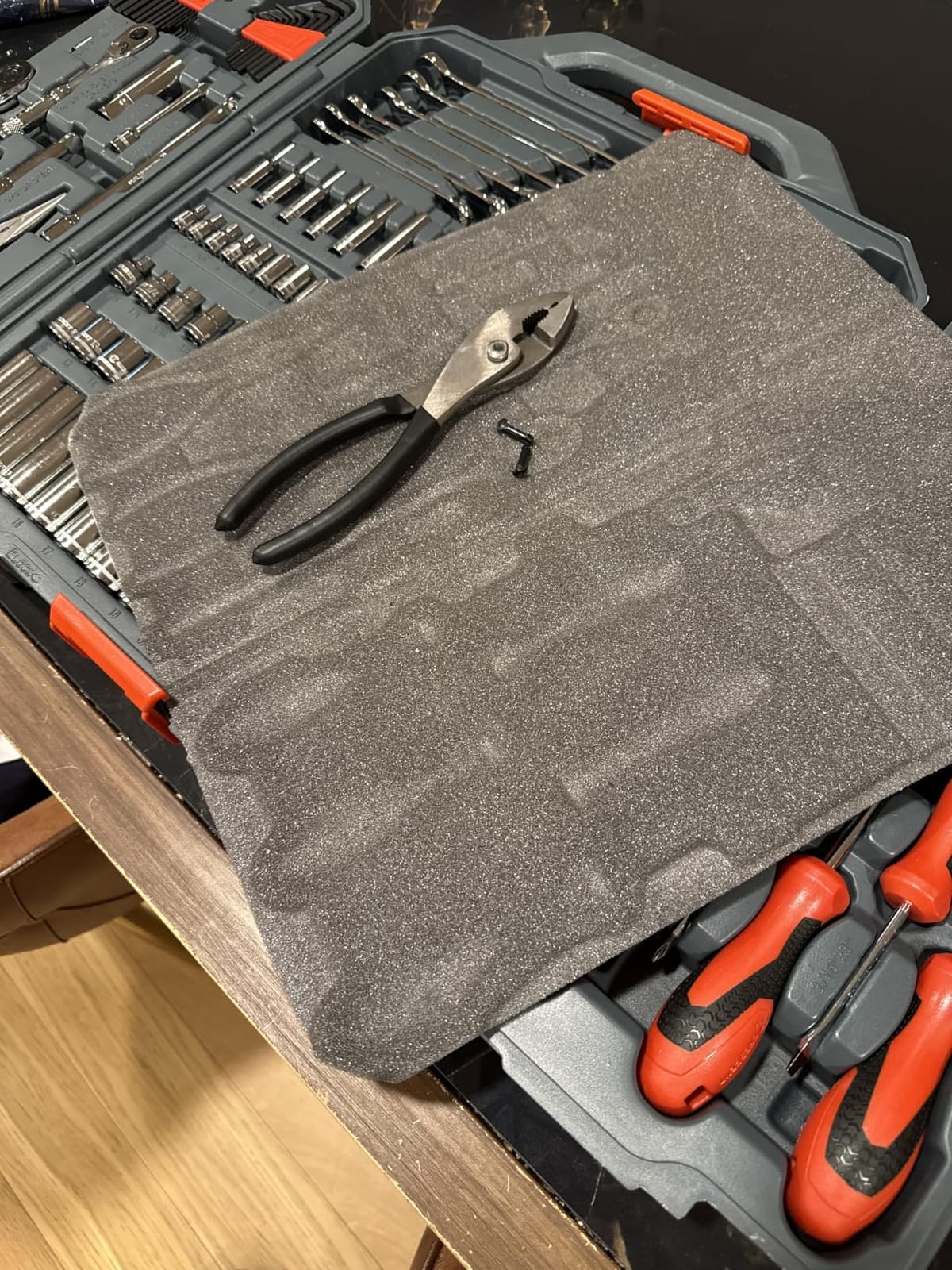 Crescent 180 Piece Professional Tool Set in Tool Storage Case - CTK180 customer photo 1