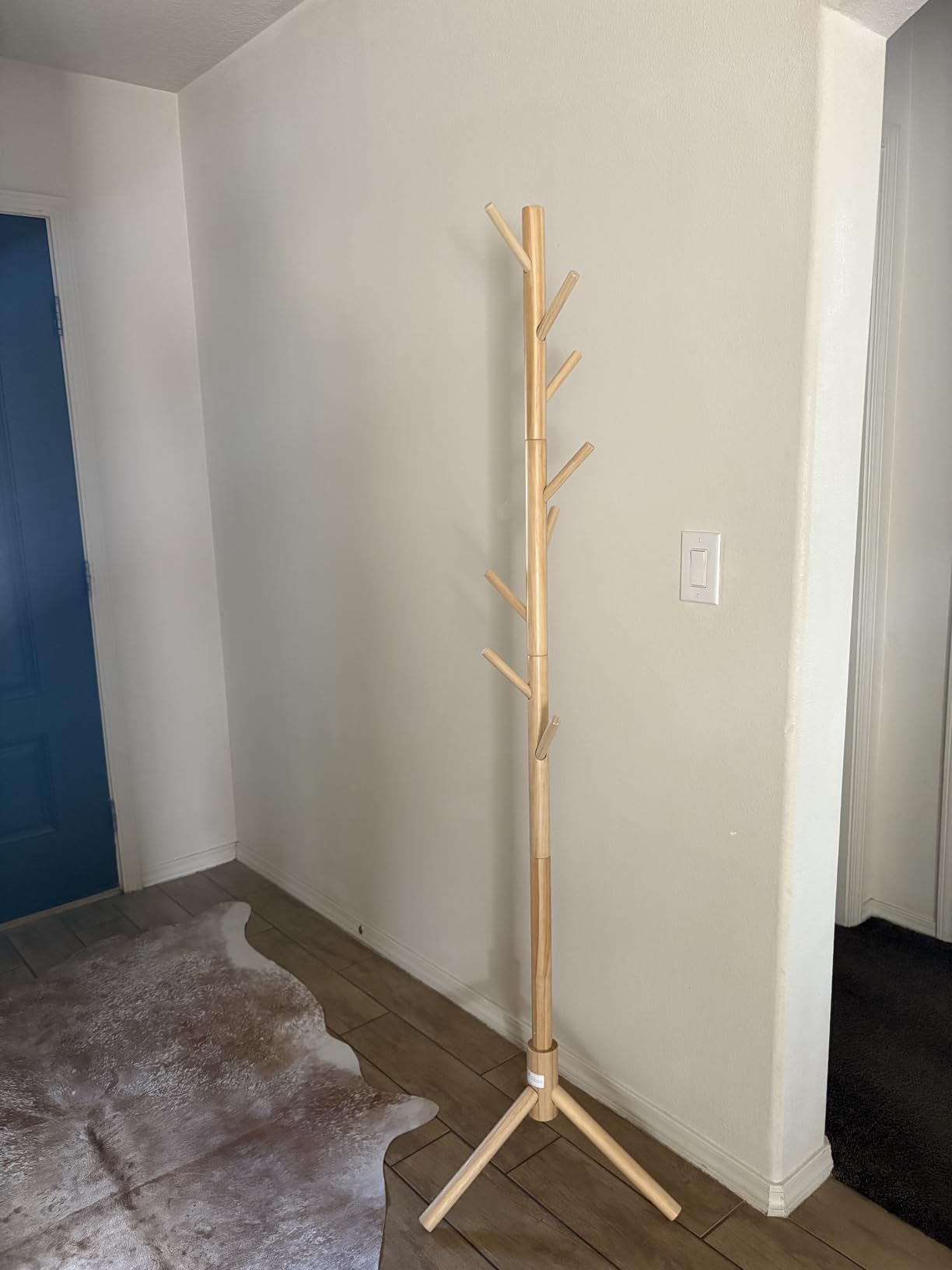 Pipishell Solid Wooden Coat Rack Freestanding with 8 Hooks, Brown customer photo 1