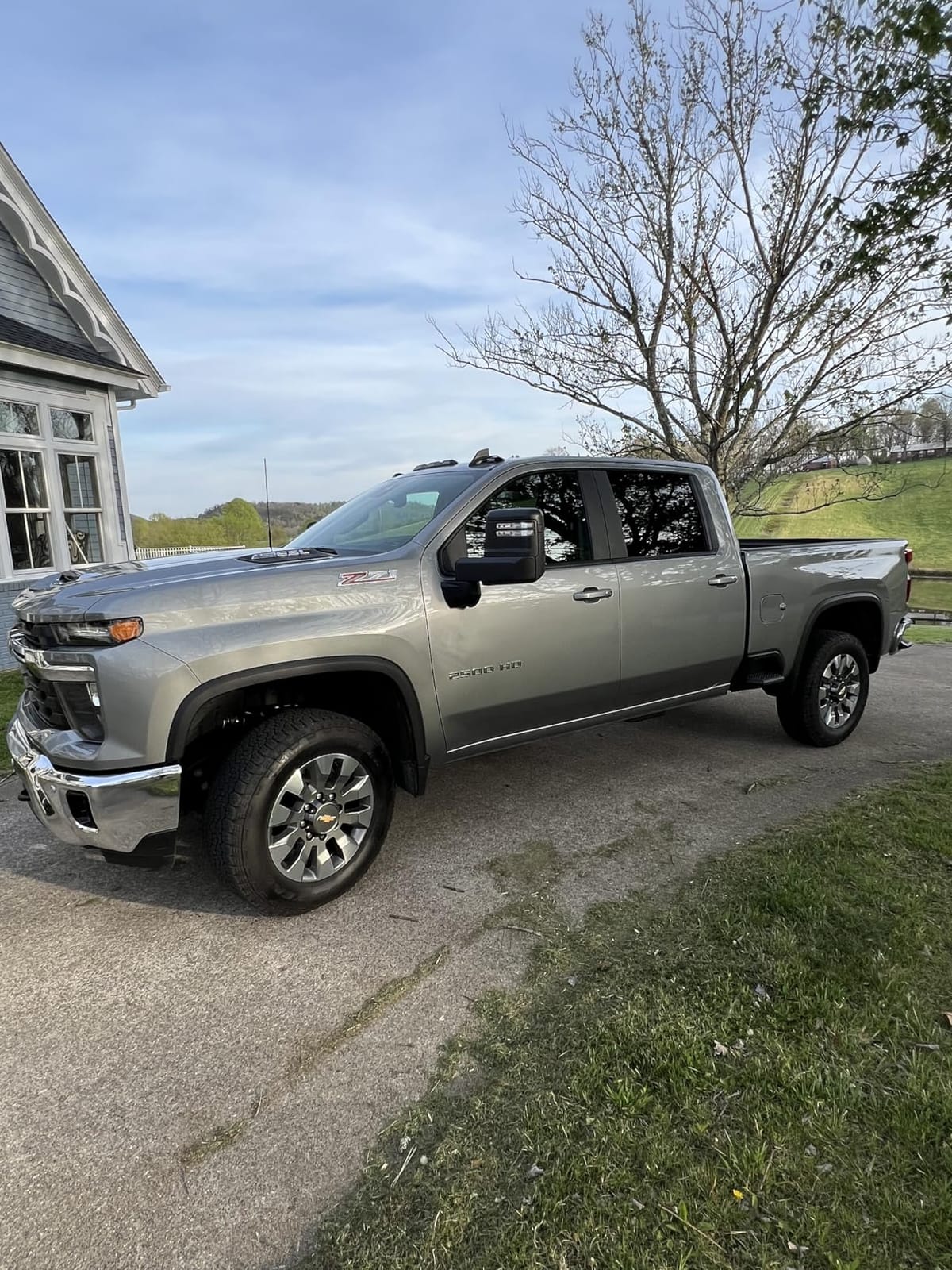 YITAMOTOR Running Boards Compatible with 2019-2026 Silverado/Sierra 1500 customer photo 2