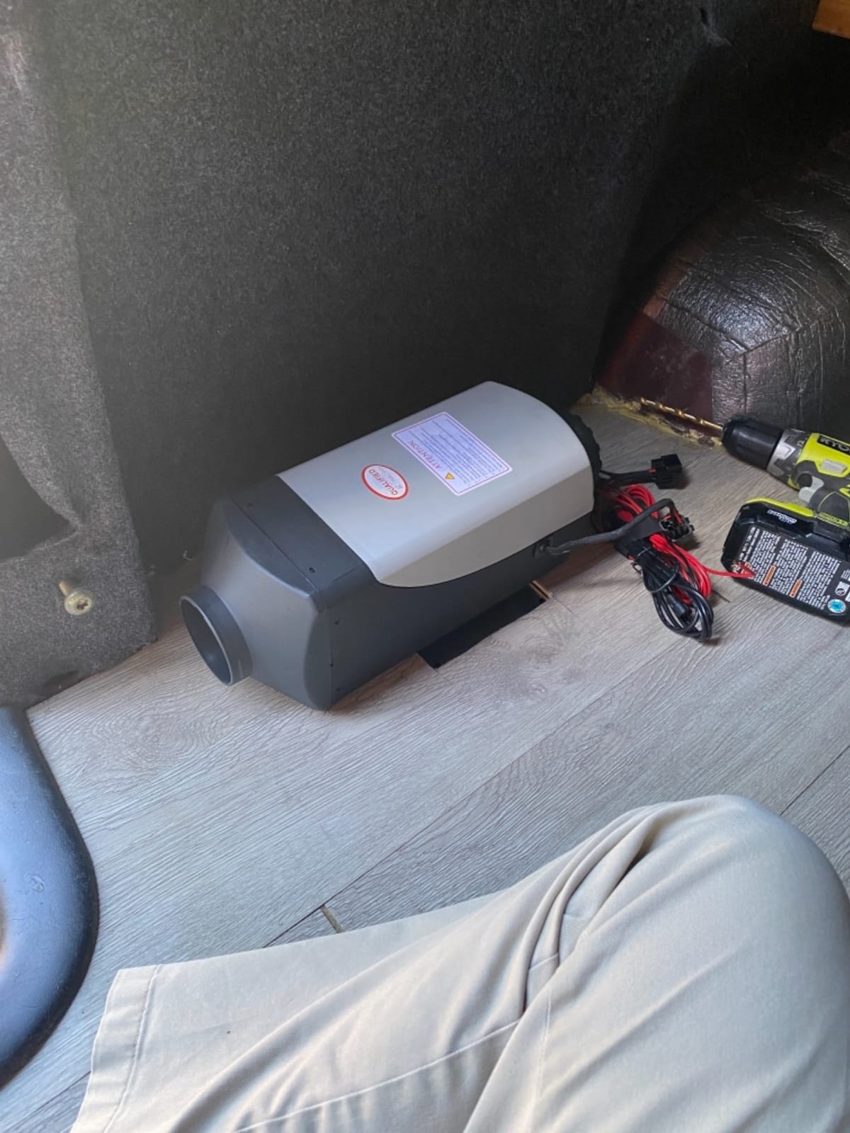 Diesel Heater 8KW, 15L Tank, Diesel Air Heater 12V,Muffler, Diesel Parking Heater with LCD Thermostat Monitor & Remote Control for Bus Boat and Motor-home customer photo 1