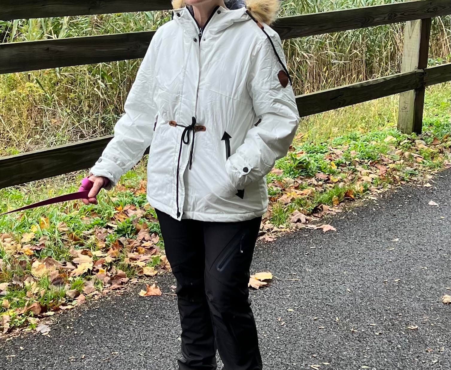 wantdo Women's Waterproof Ski Jacket Warm Fleece Lined Snow Winter Coat customer photo 2