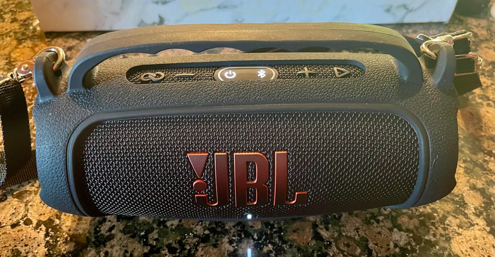 JBL Charge 5 - Portable Waterproof Speaker - Black customer photo 1