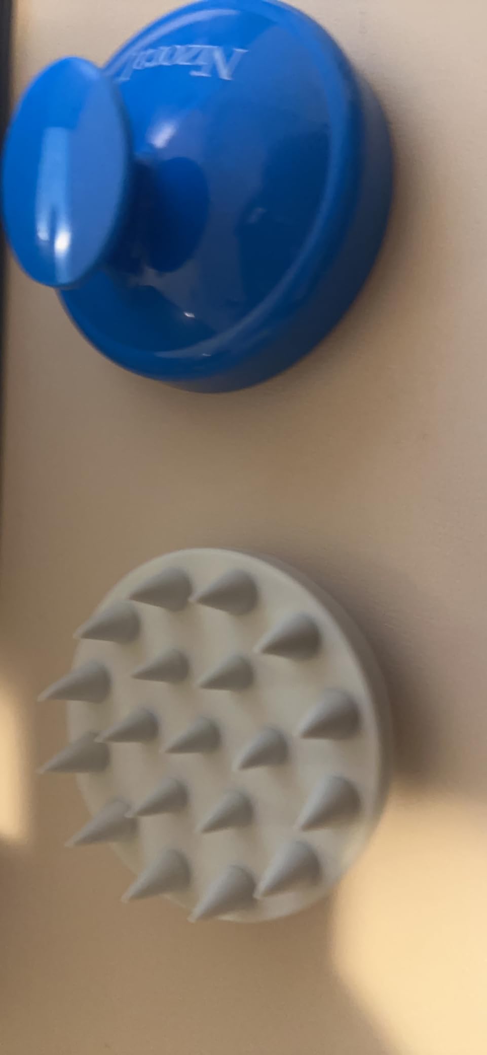 Nizoral Hair Shampoo Brush, Scalp Massager for All Hair Types customer photo 1